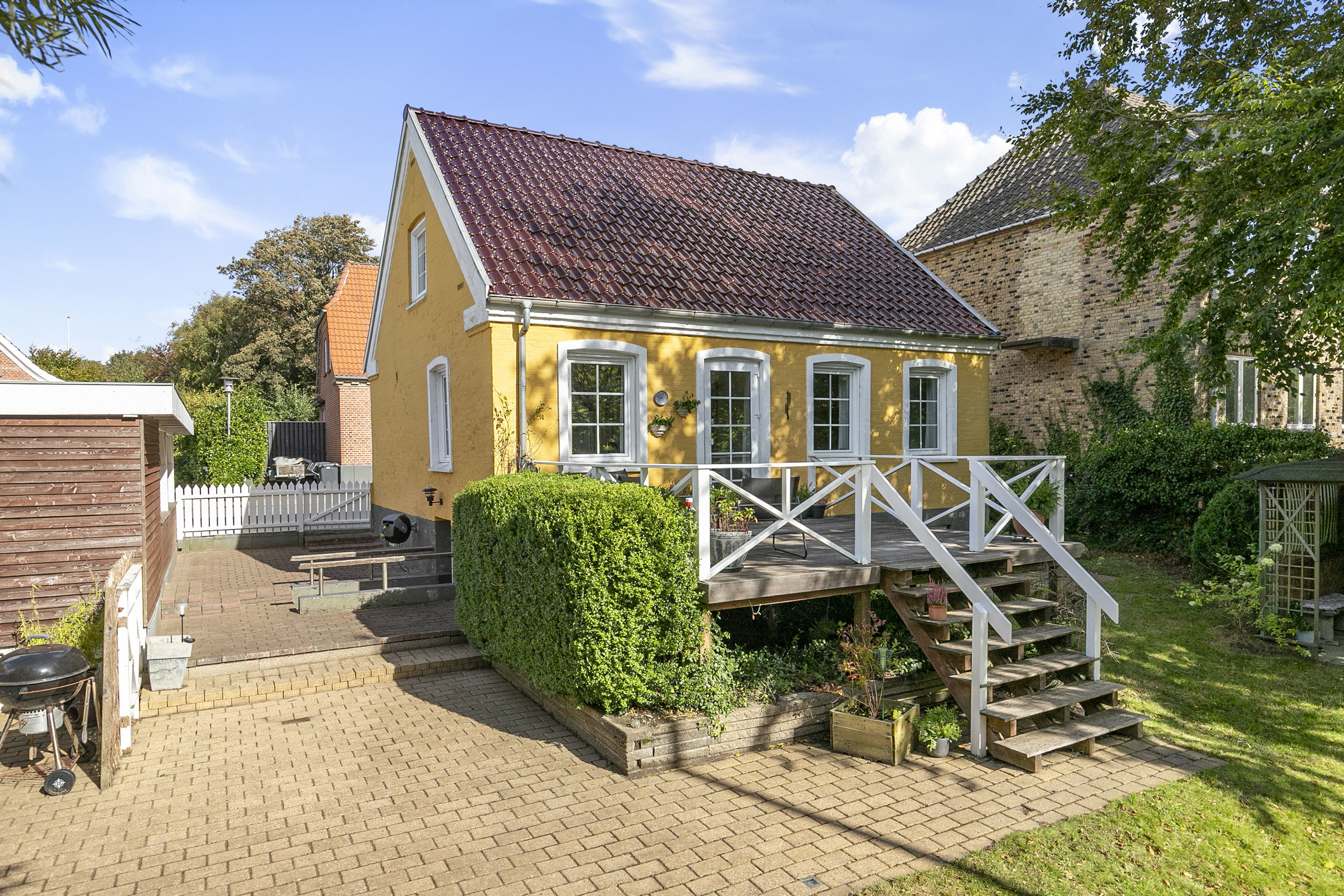 Fremhævet facade billede i fuldskærmstilstand. Billede af Enghavevej 9, 9760 Vrå