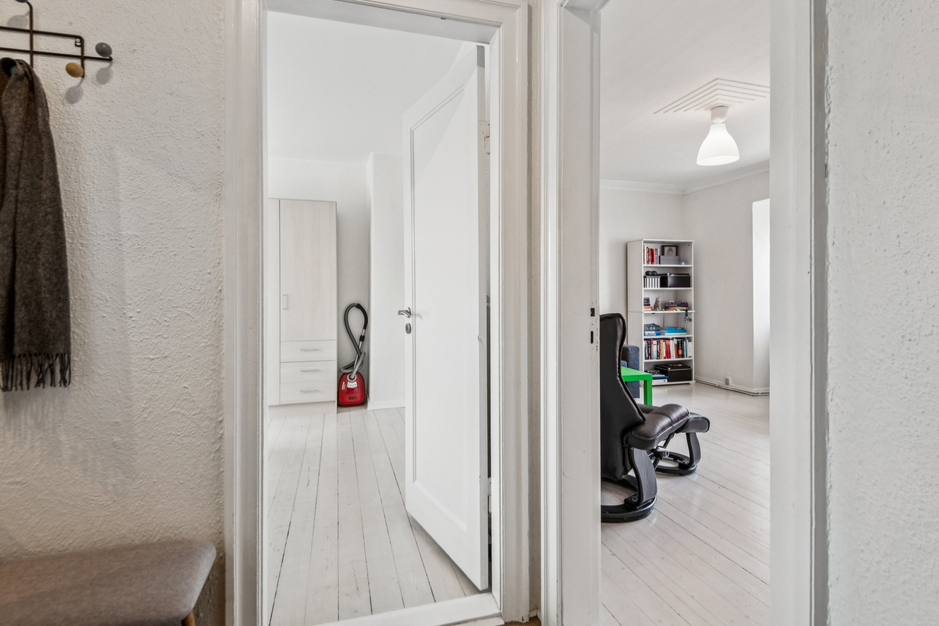 Fremhævet entré billede i fuldskærmstilstand. Billede af Willemoesgade 8, 3. th., 9000 Aalborg