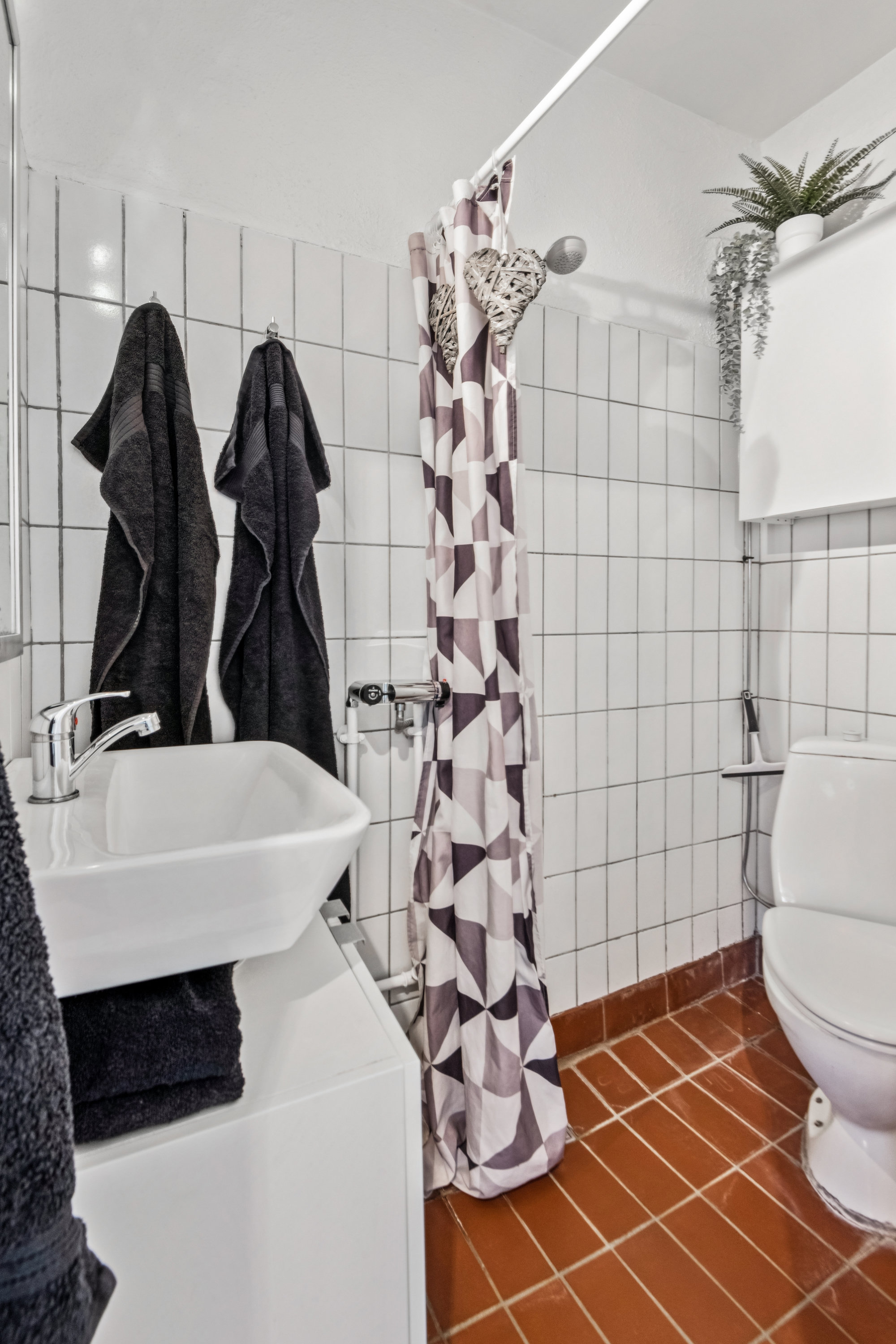 Fremhævet badeværelse billede i fuldskærmstilstand. Billede af Willemoesgade 8, 3. th., 9000 Aalborg