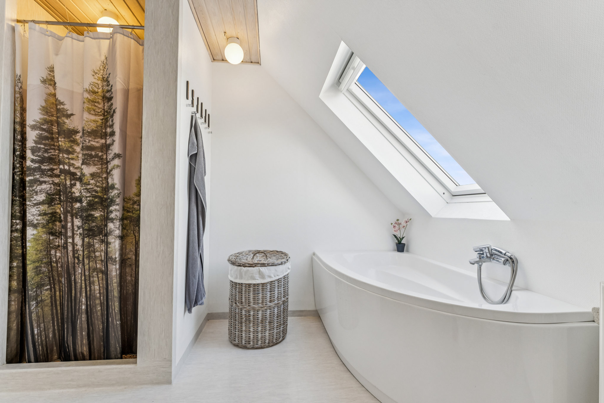 Fremhævet badeværelse billede i fuldskærmstilstand. Billede af Bjarkesvej 11, 8960 Randers SØ