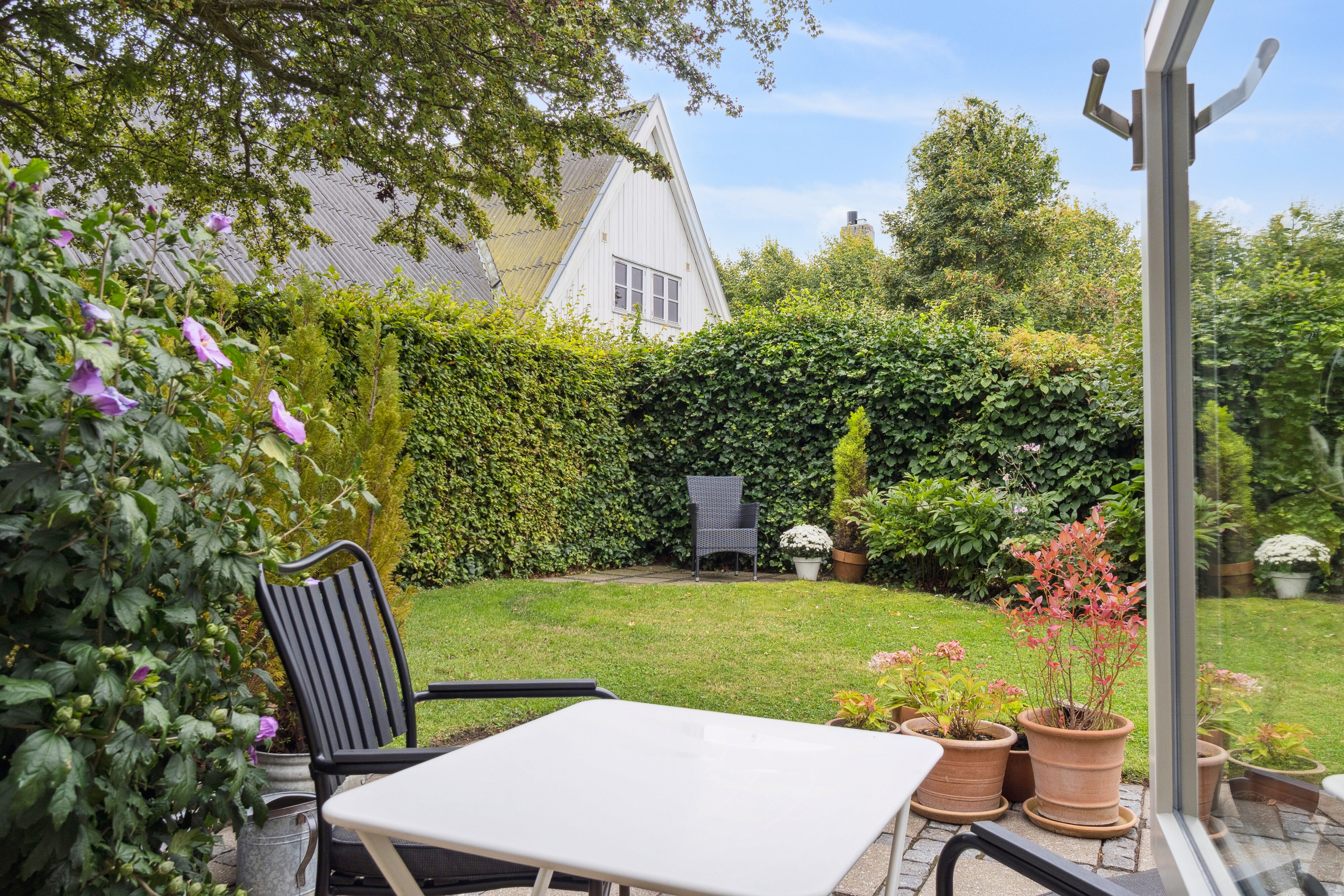 Fremhævet terrasse billede i fuldskærmstilstand. Billede af Høstvej 6H, 2800 Kongens Lyngby