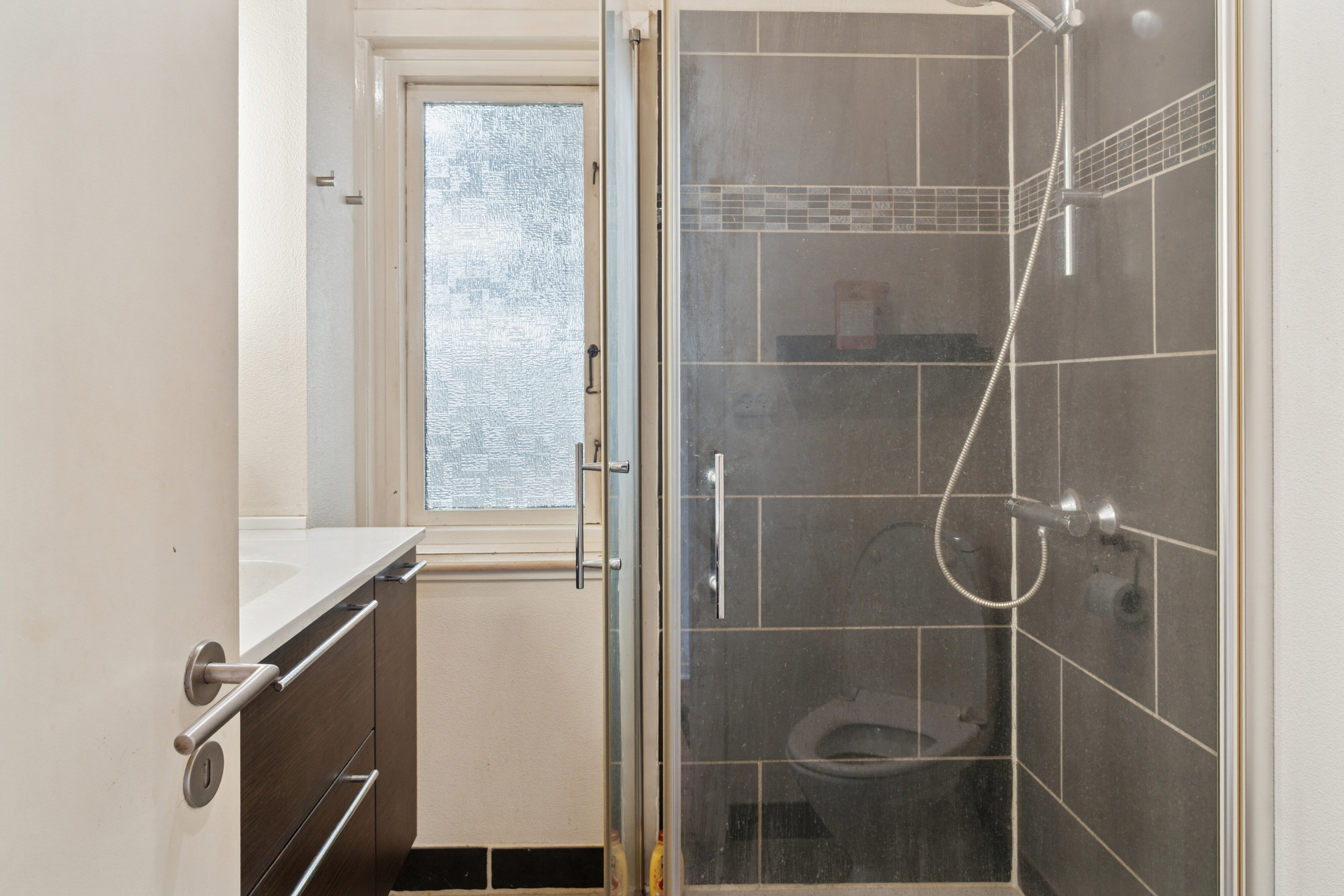 Fremhævet badeværelse billede i fuldskærmstilstand. Billede af Teglværksvej 51, Ølsted, 8723 Løsning