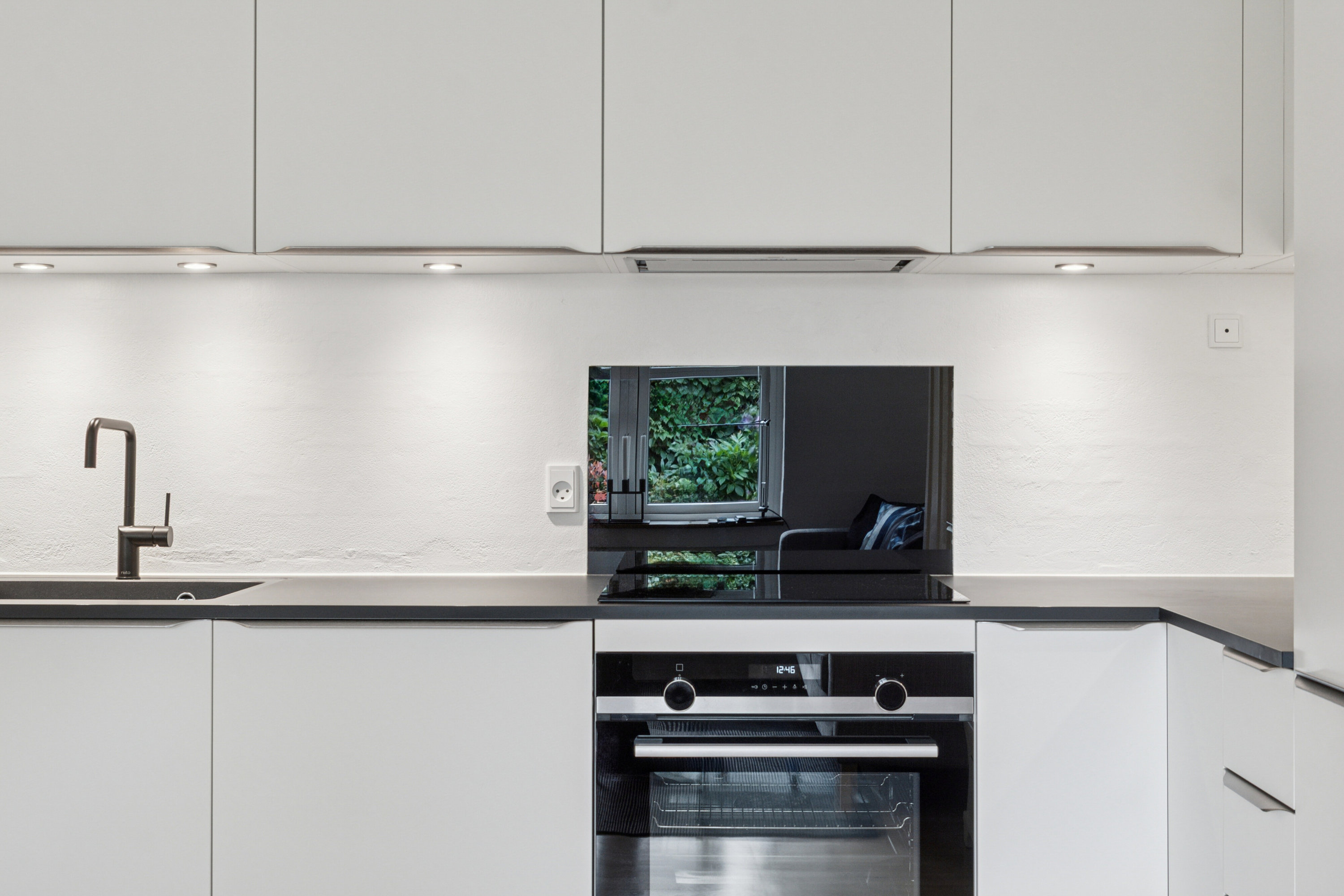 Fremhævet køkken billede i fuldskærmstilstand. Billede af Høstvej 6H, 2800 Kongens Lyngby