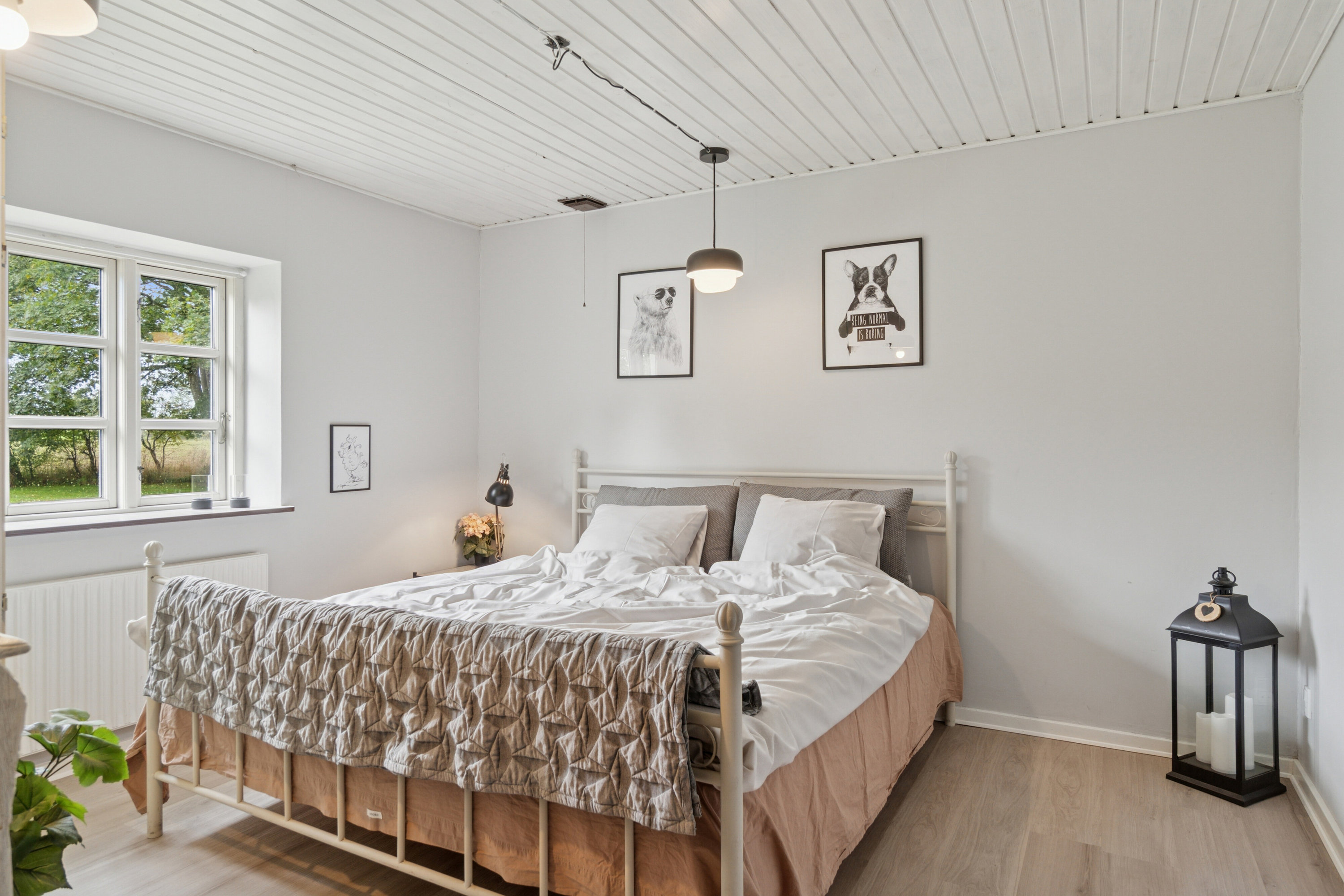 Fremhævet soveværelse billede i fuldskærmstilstand. Billede af Bødkersmindevej 9, Thorning, 8620 Kjellerup