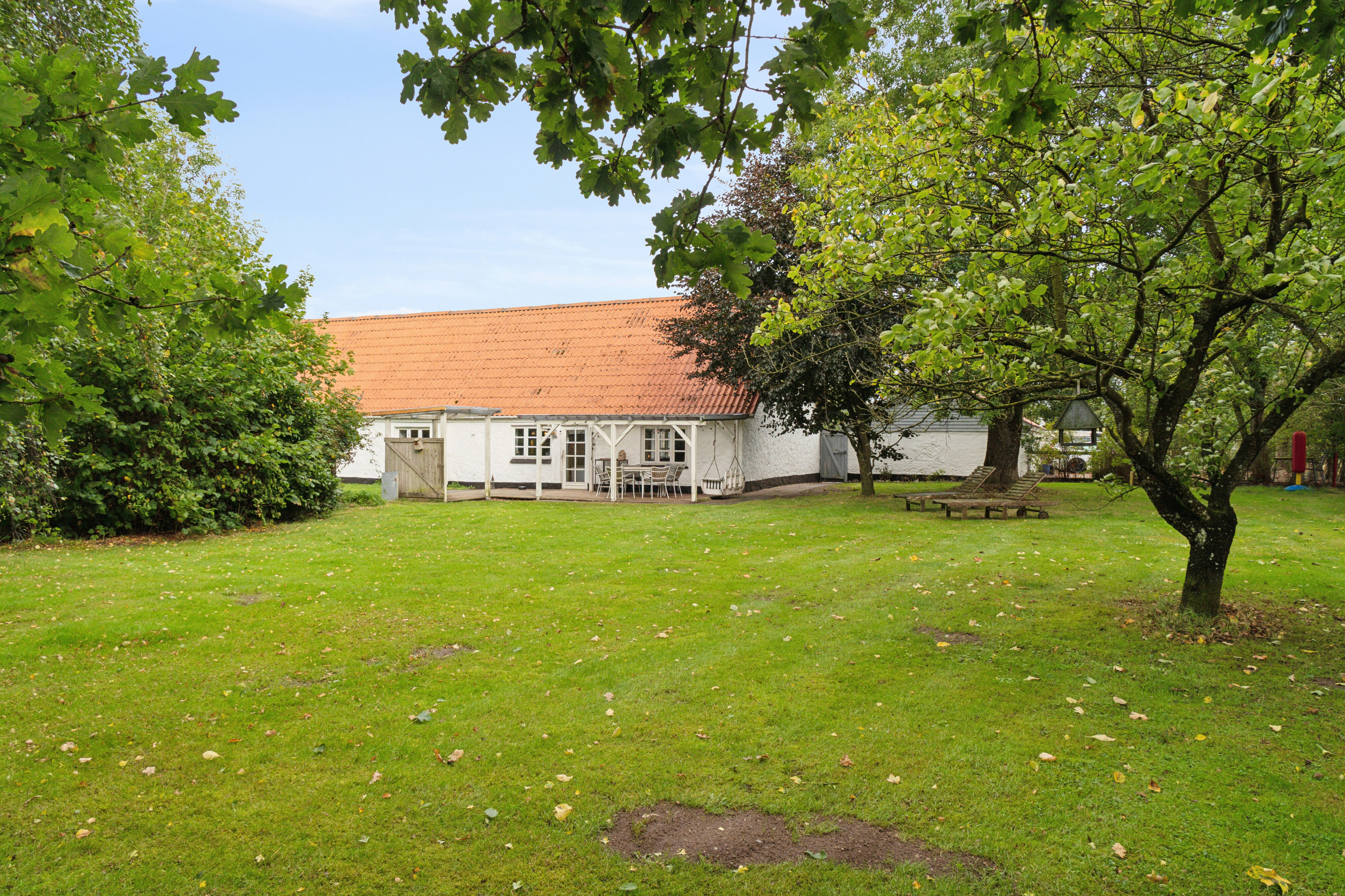 Fremhævet set fra haven billede i fuldskærmstilstand. Billede af Bødkersmindevej 9, Thorning, 8620 Kjellerup