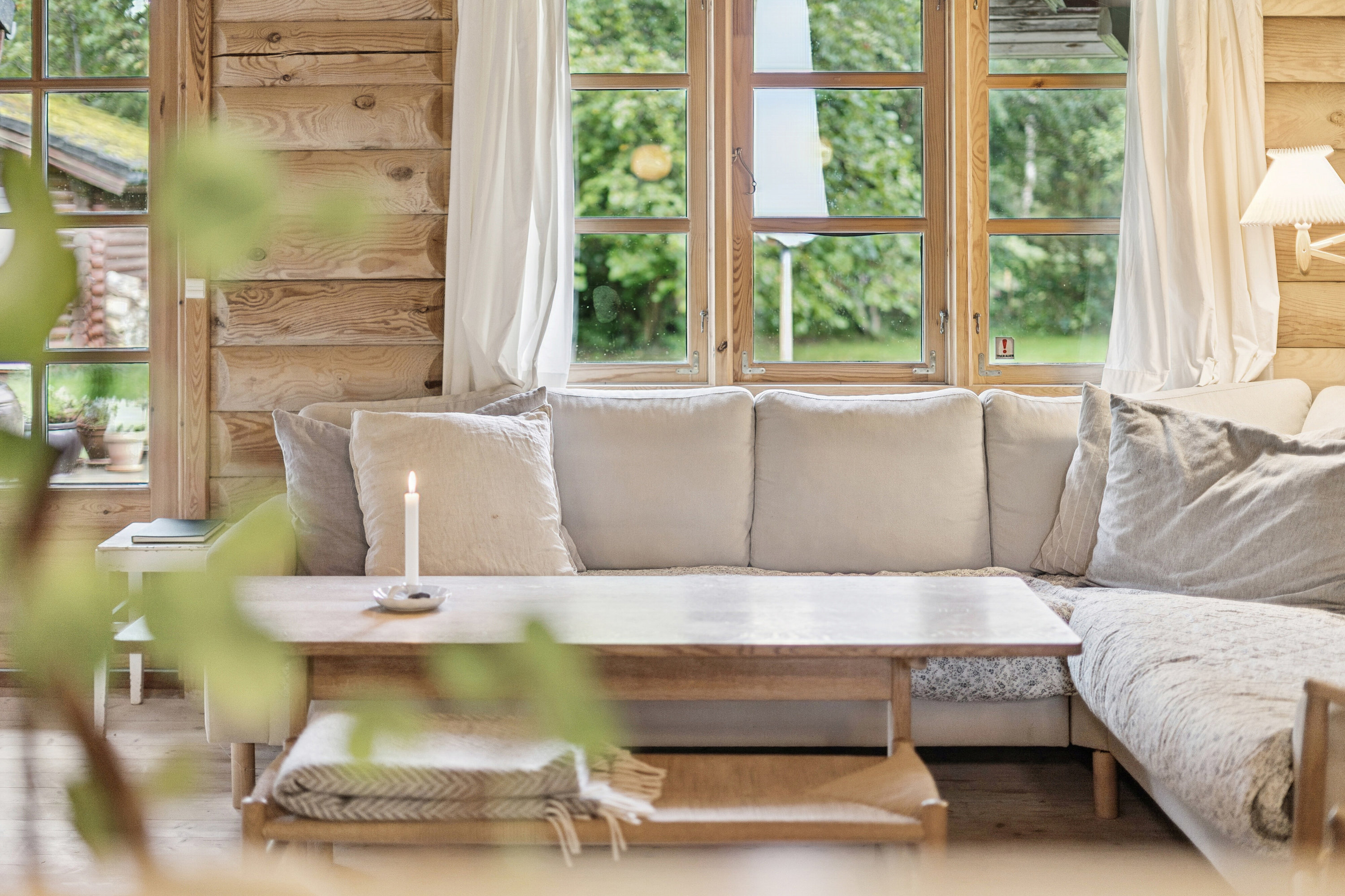 Fremhævet stue billede i fuldskærmstilstand. Billede af Spurvevej 19, Ellinge Lyng, 4560 Vig