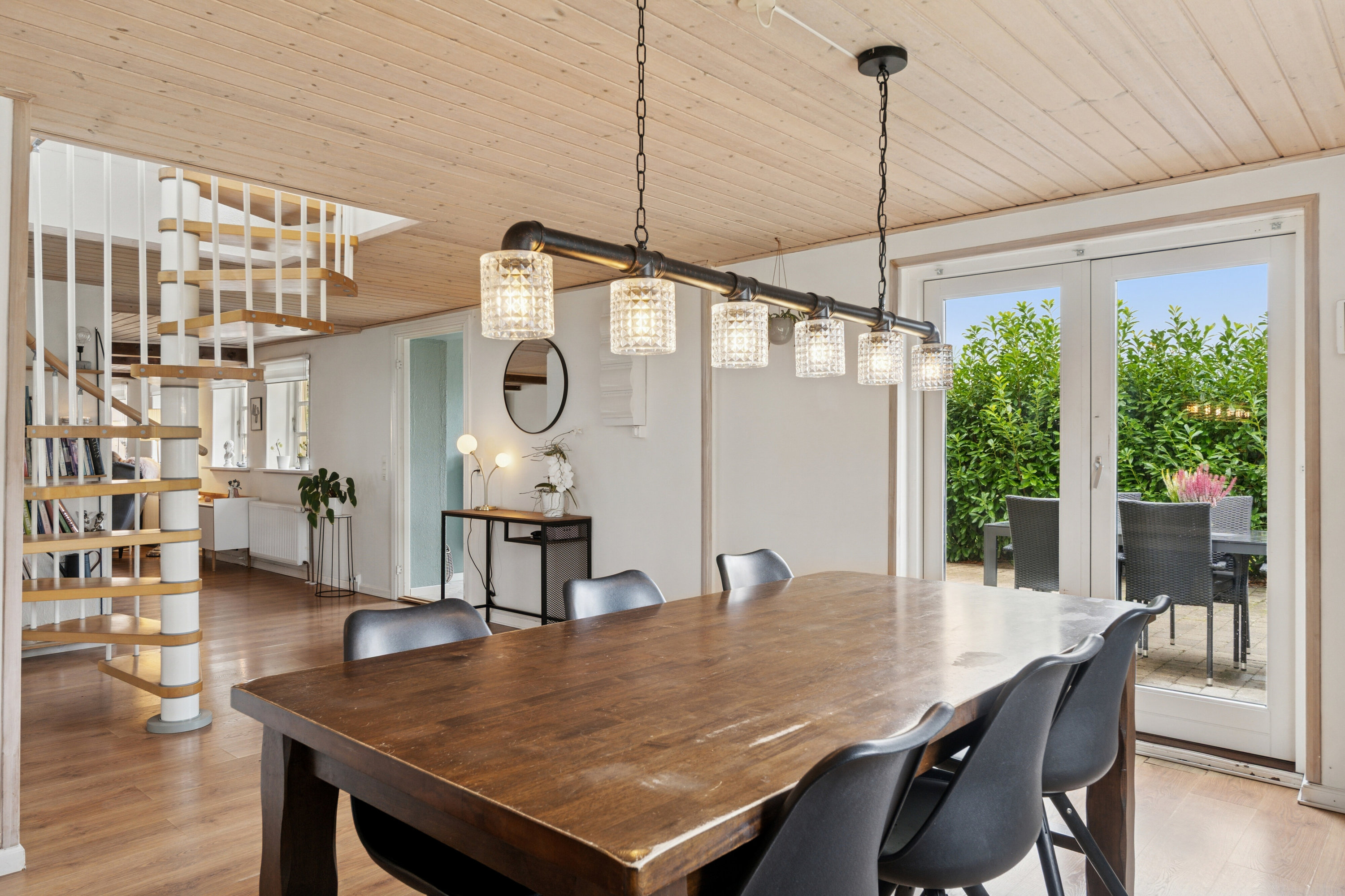 Fremhævet spisestue billede i fuldskærmstilstand. Billede af Vesterskovvej 9, Bårse, 4750 Lundby