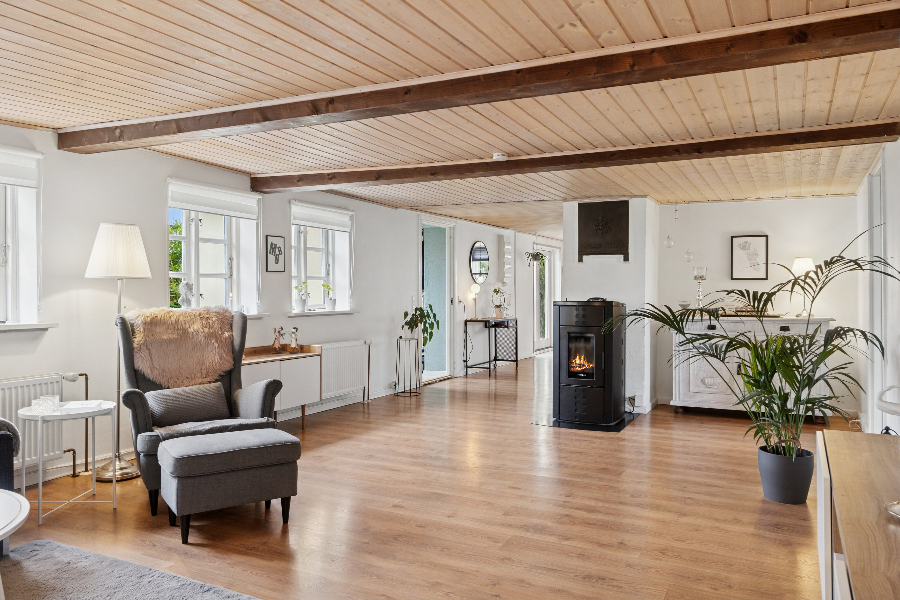 Fremhævet stue billede i fuldskærmstilstand. Billede af Vesterskovvej 9, Bårse, 4750 Lundby