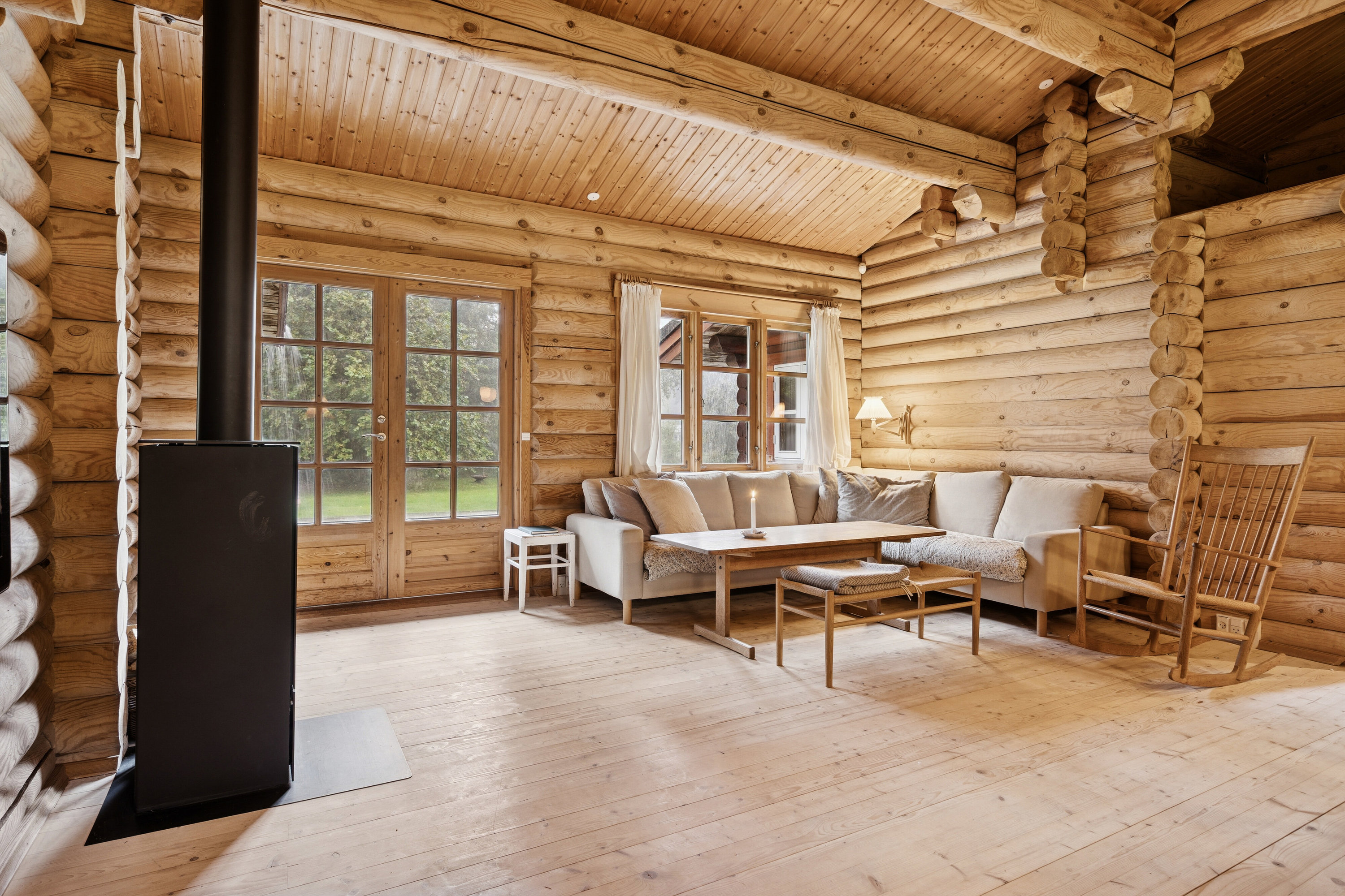 Fremhævet stue billede i fuldskærmstilstand. Billede af Spurvevej 19, Ellinge Lyng, 4560 Vig