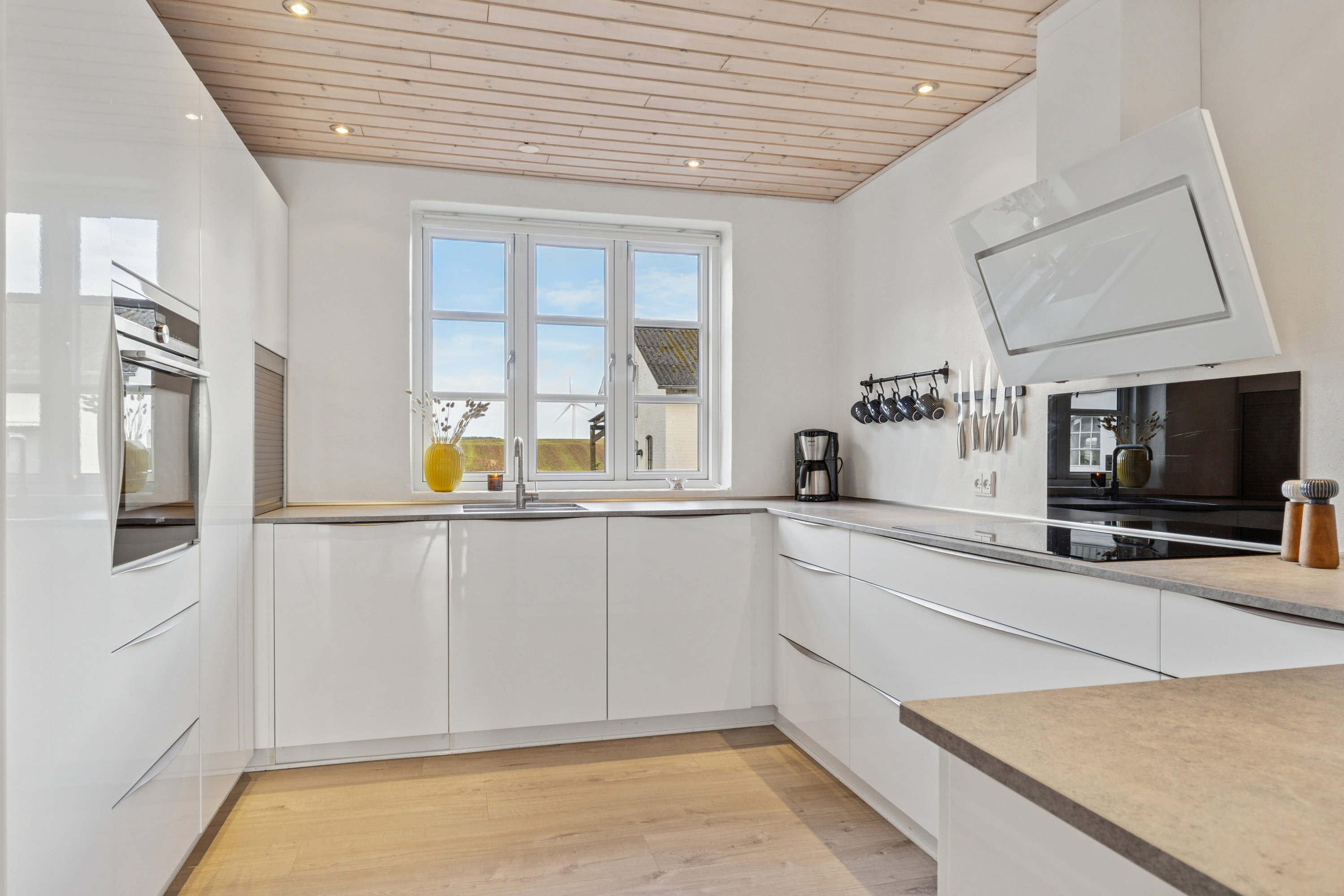 Fremhævet køkken billede i fuldskærmstilstand. Billede af Keldbjergvej 5, Keldbjerg, 6340 Kruså