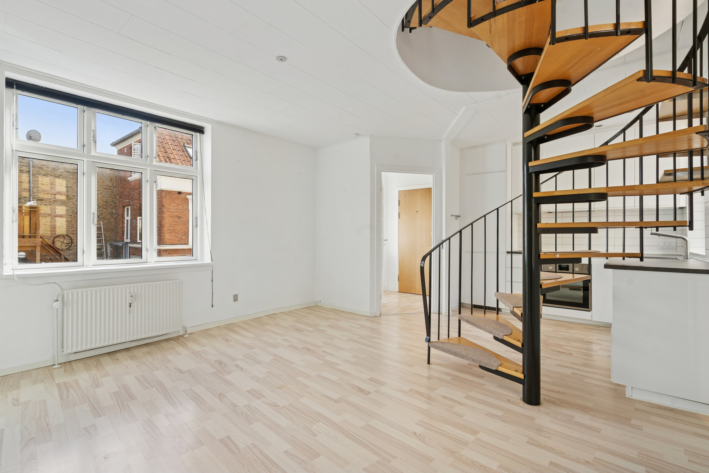 Fremhævet stue billede i fuldskærmstilstand. Billede af Nedergade 40, 1. tv., 5000 Odense C