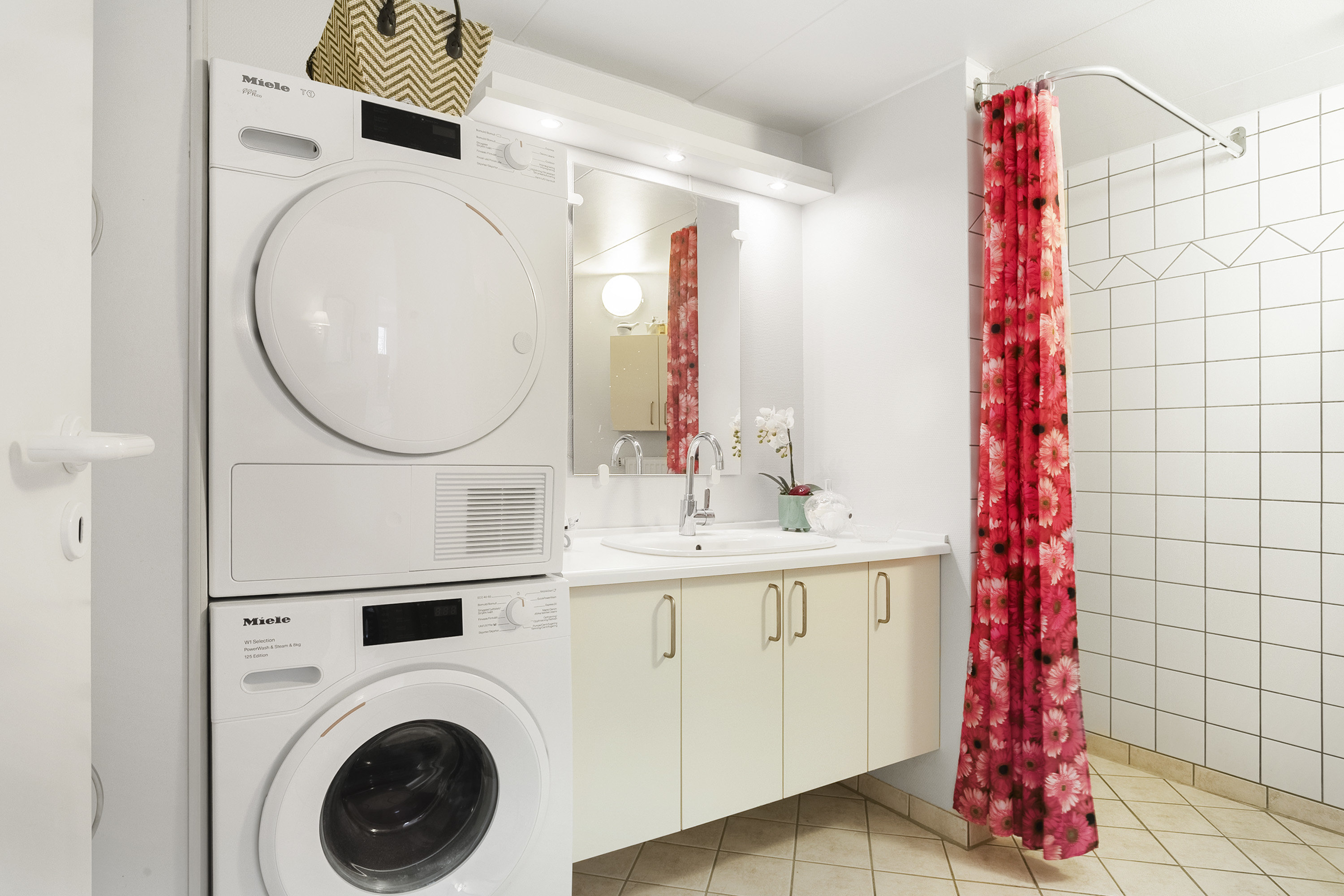 Fremhævet badeværelse billede i fuldskærmstilstand. Billede af Nørregade 7K, 1., 6600 Vejen