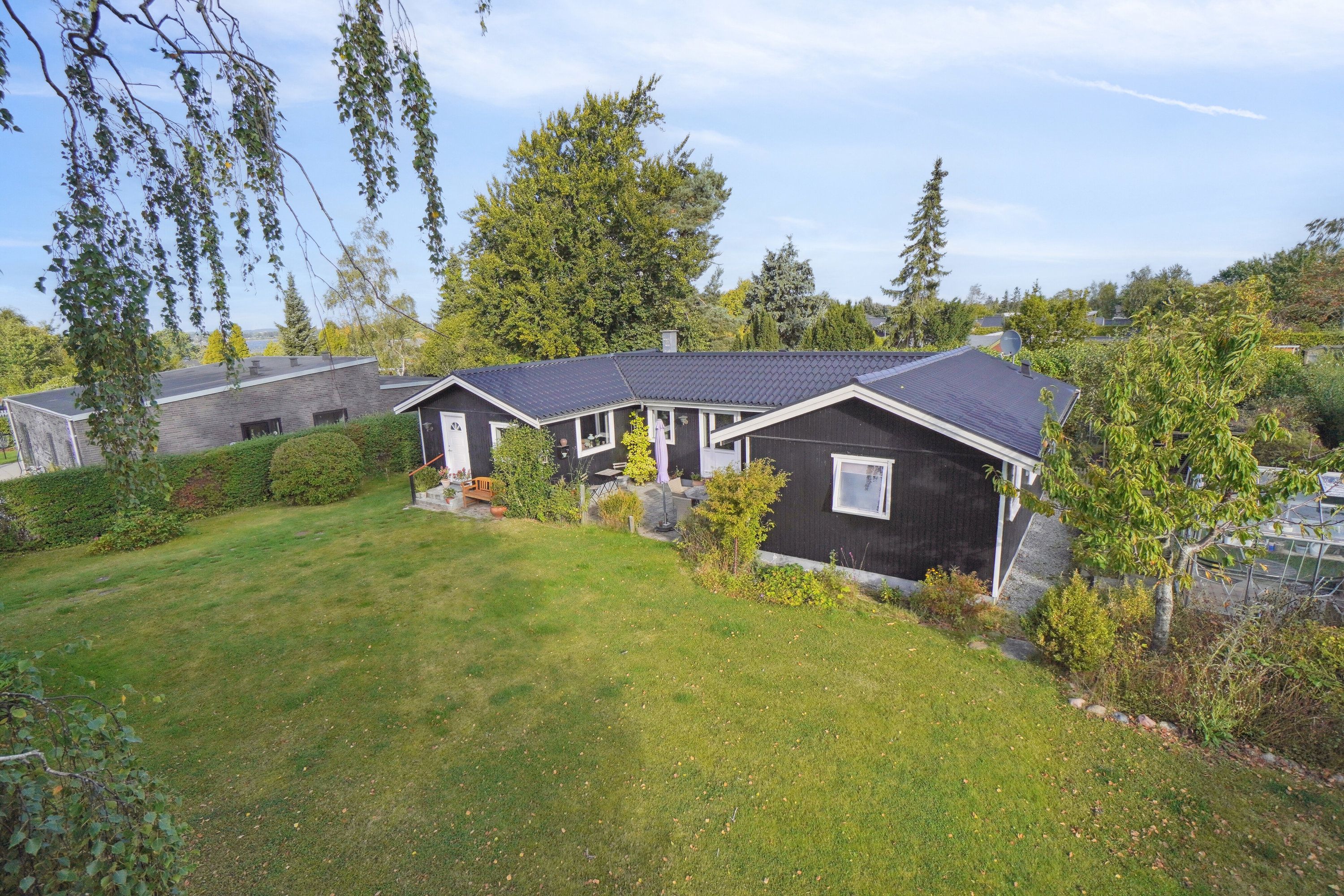 Miniaturebillede 1: set fra haven. Billede af Bakkeager 45, 4040 Jyllinge