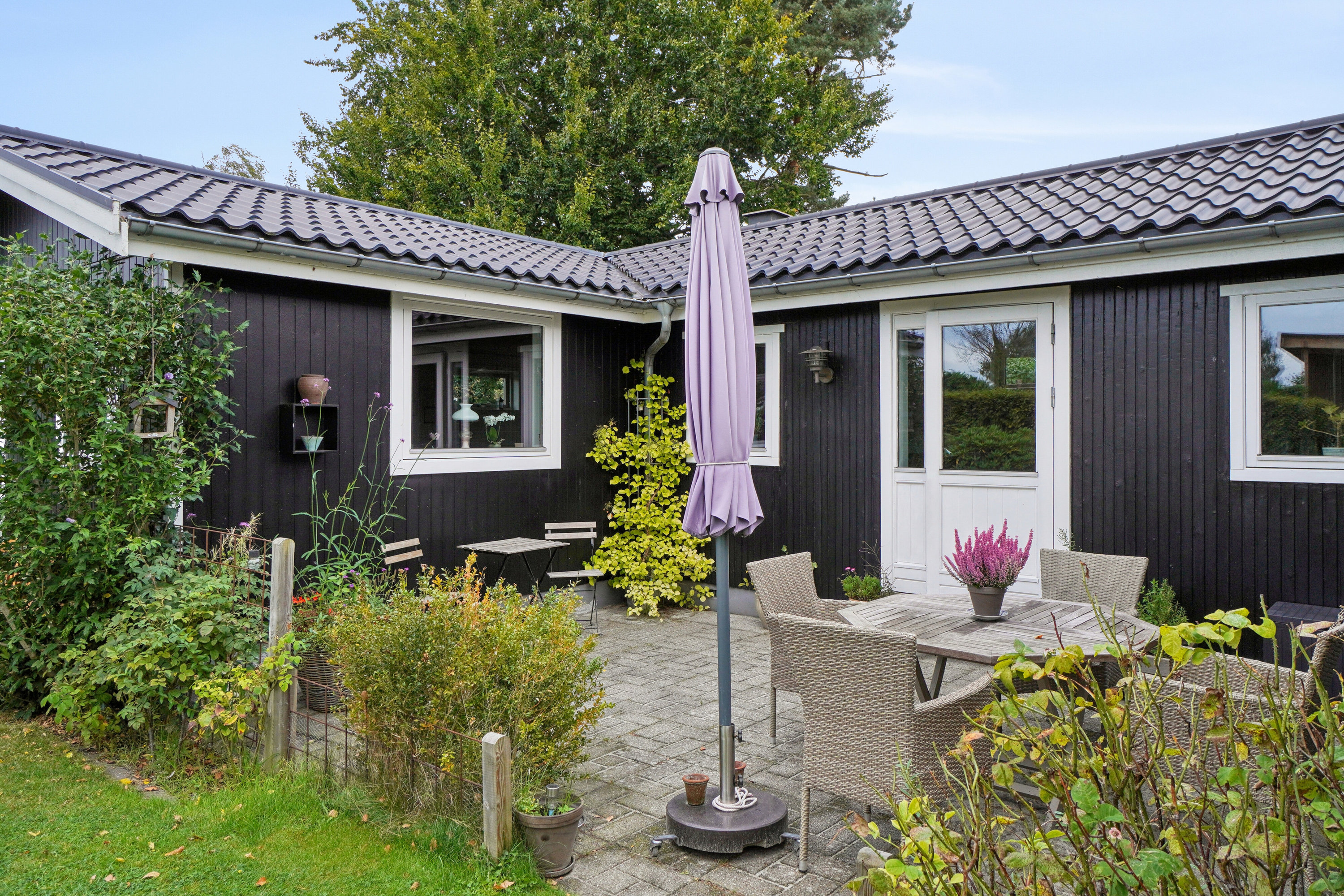 Fremhævet terrasse billede i fuldskærmstilstand. Billede af Bakkeager 45, 4040 Jyllinge