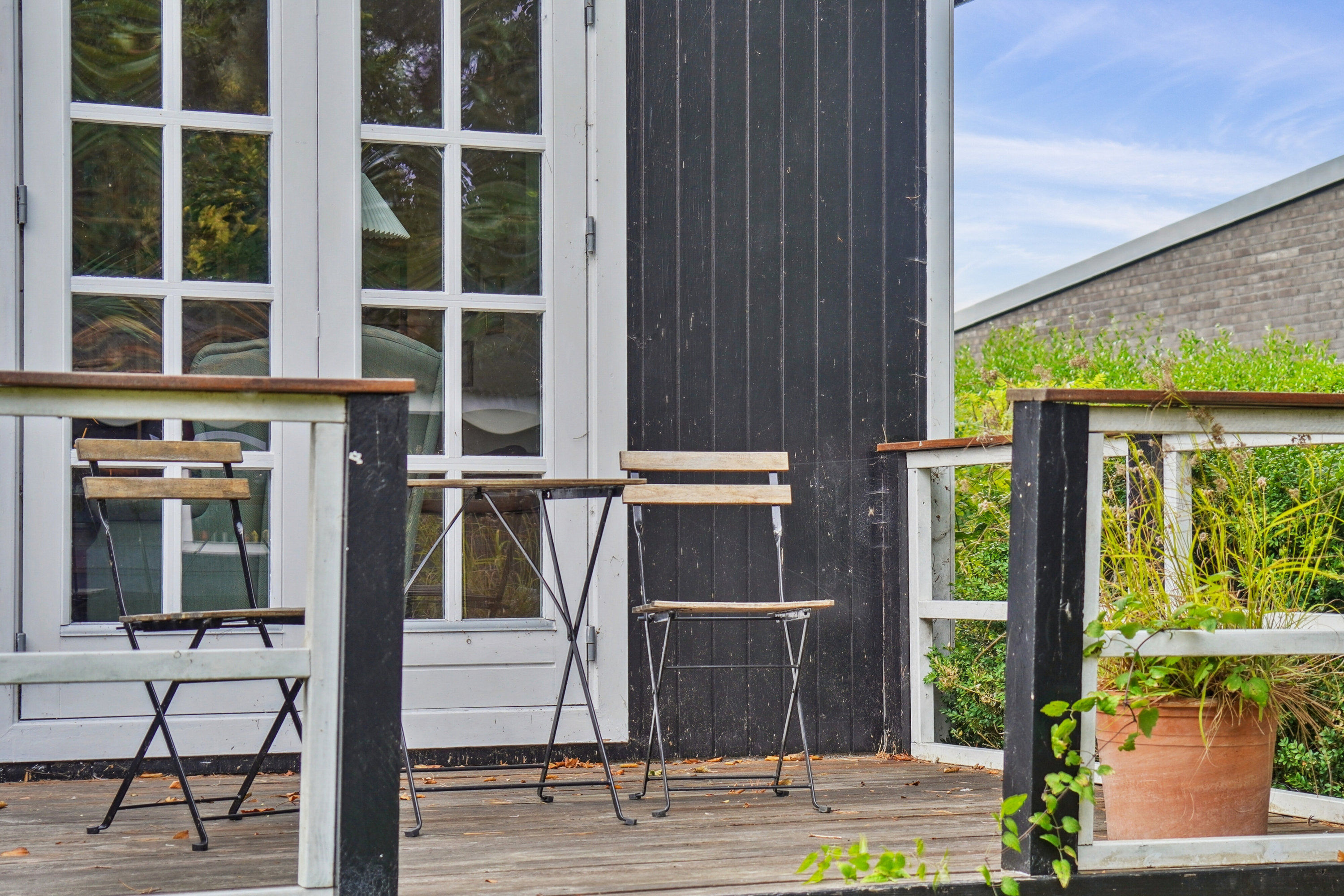 Fremhævet set fra haven billede i fuldskærmstilstand. Billede af Bakkeager 45, 4040 Jyllinge