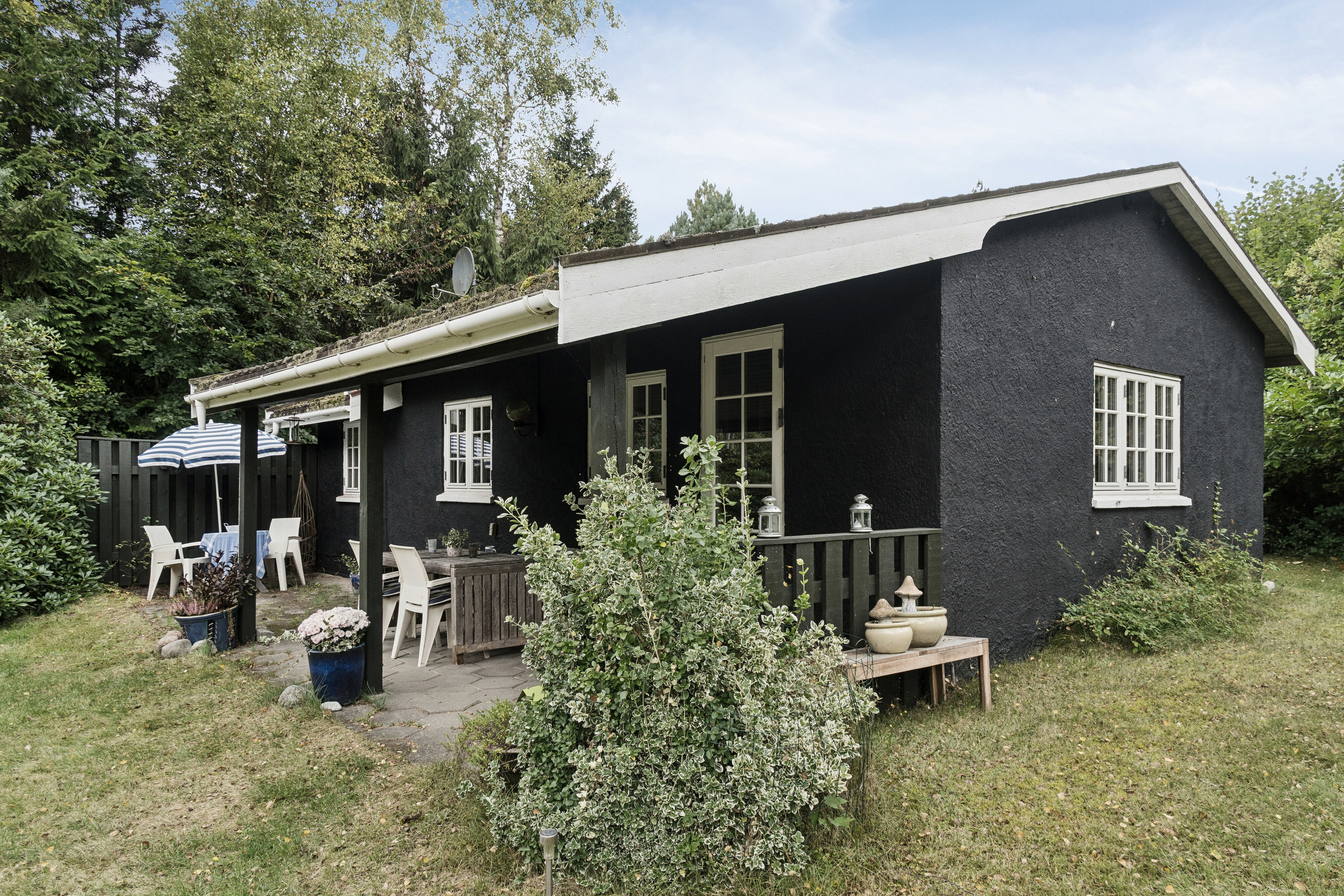 Miniaturebillede 1: set fra haven. Billede af Elvervangen 15, 4500 Nykøbing Sj