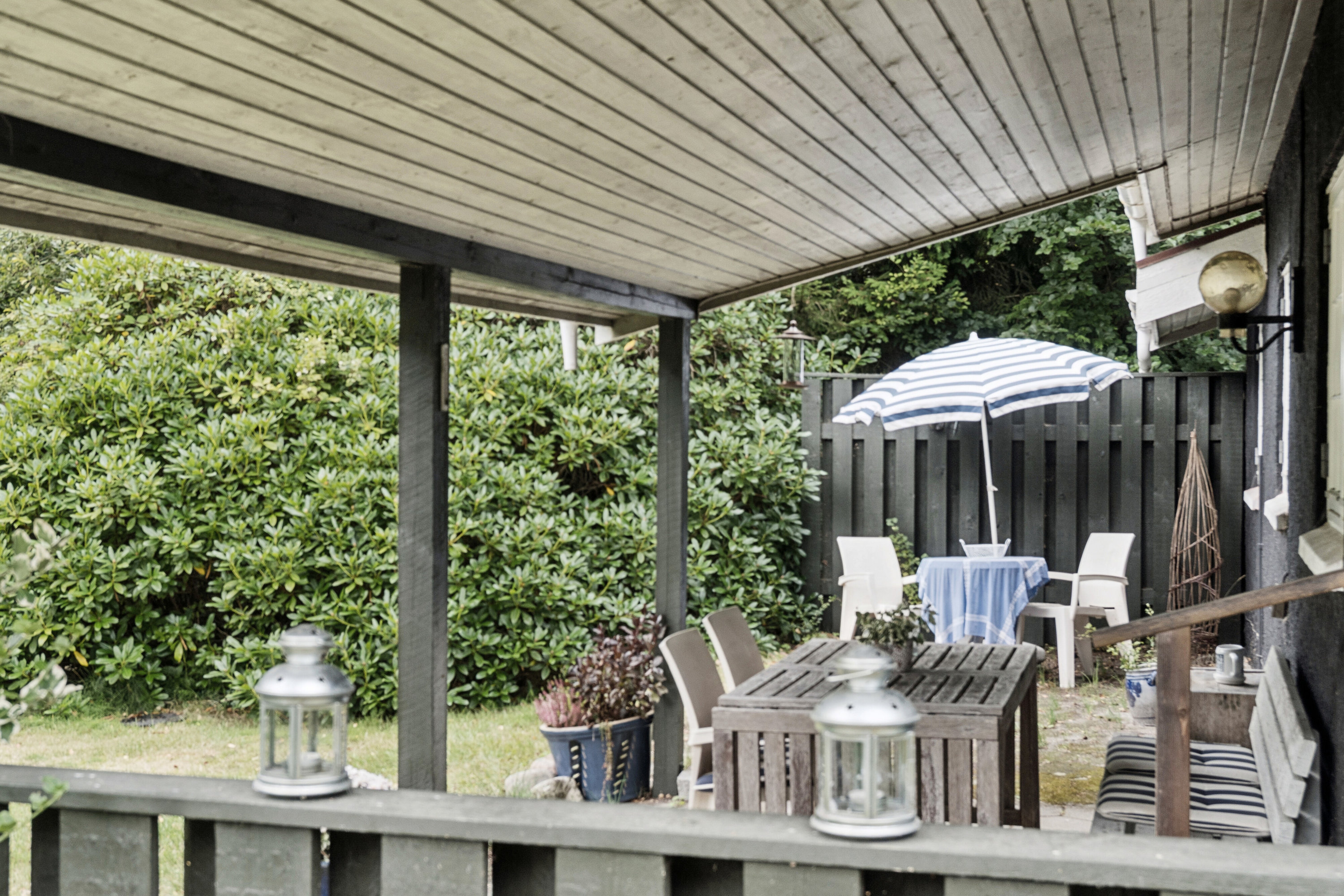 Fremhævet overdækket terrasse billede i fuldskærmstilstand. Billede af Elvervangen 15, 4500 Nykøbing Sj