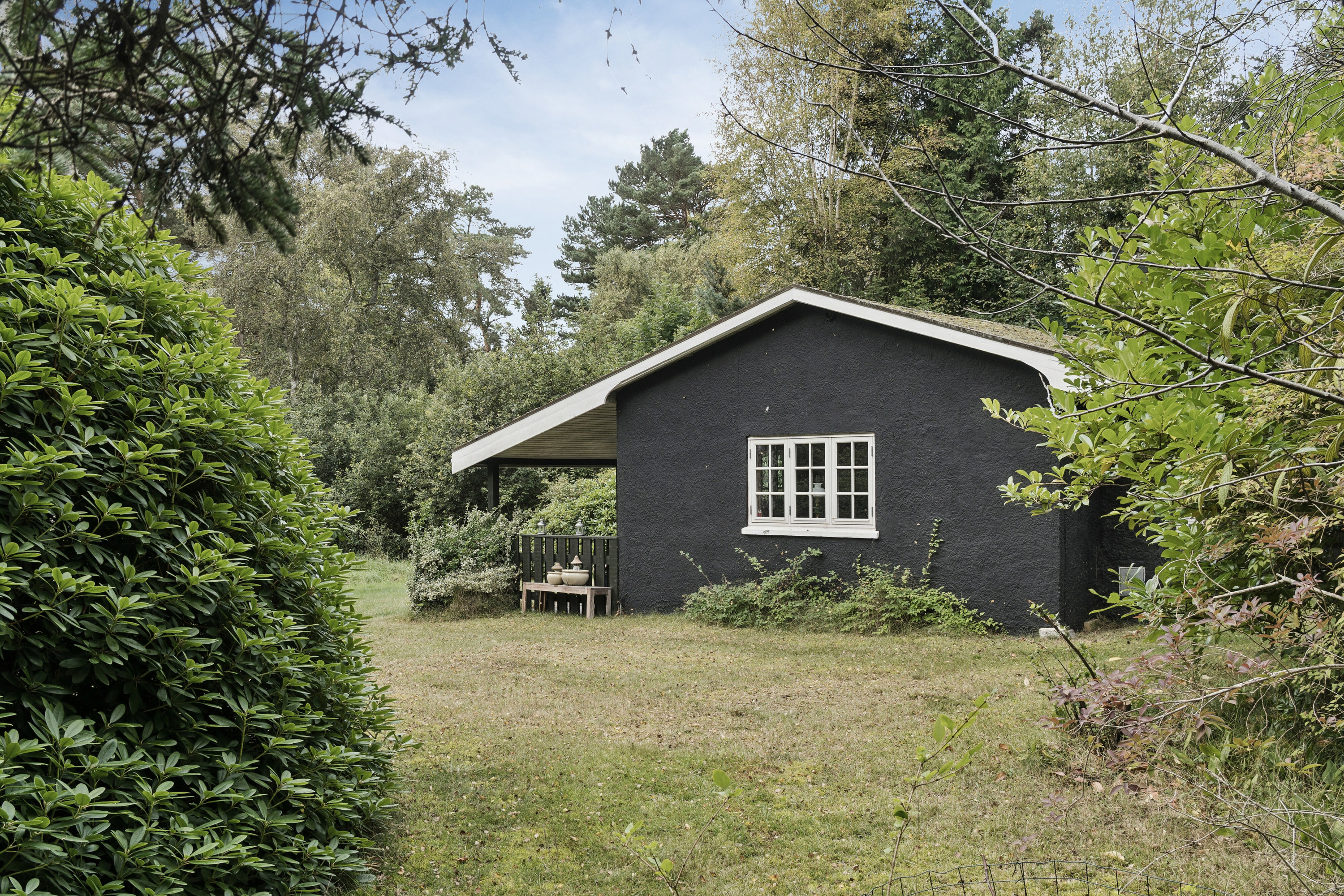 Fremhævet set fra haven billede i fuldskærmstilstand. Billede af Elvervangen 15, 4500 Nykøbing Sj