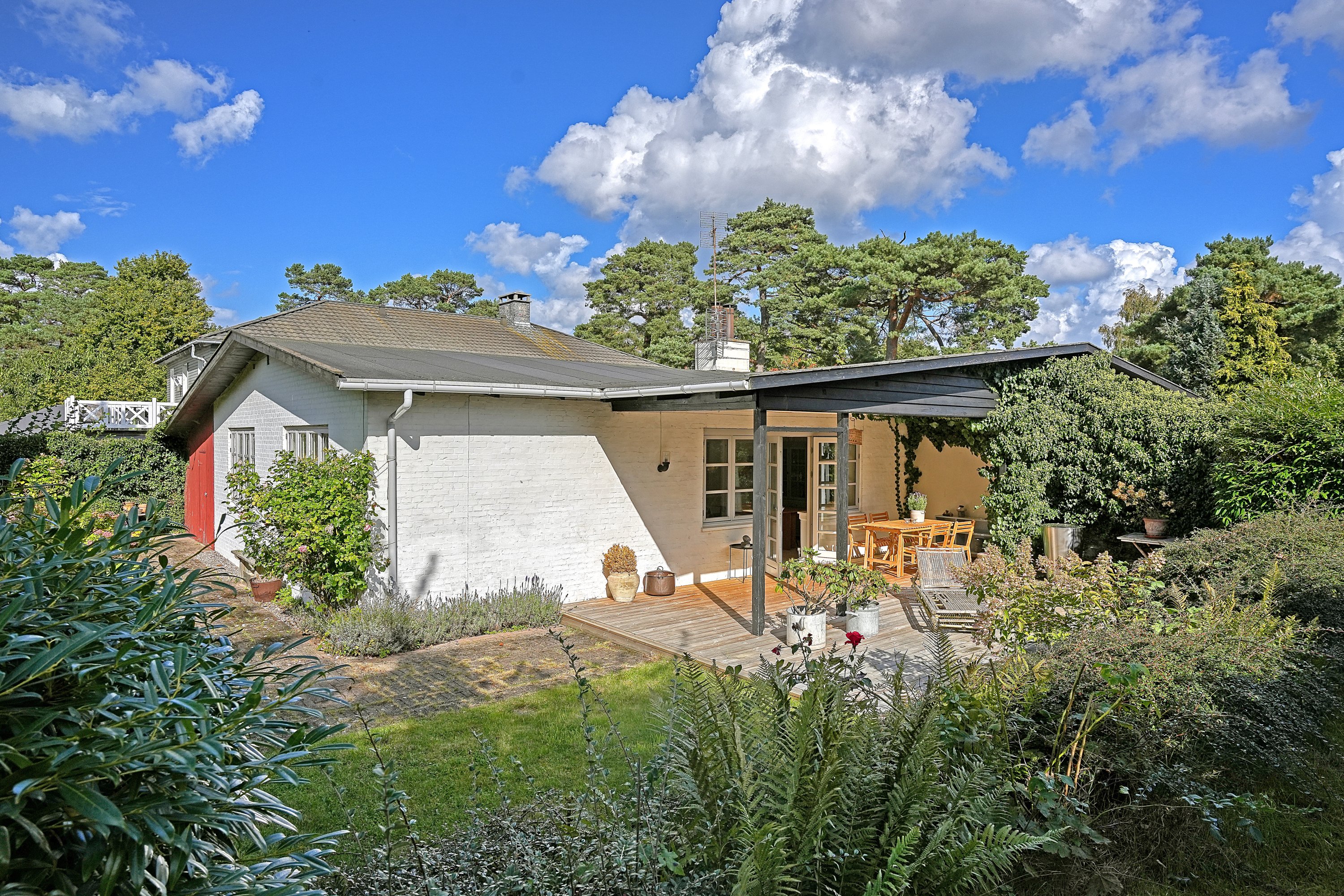 Miniaturebillede 1: ejendommen. Billede af Granvænget 7B, 3100 Hornbæk