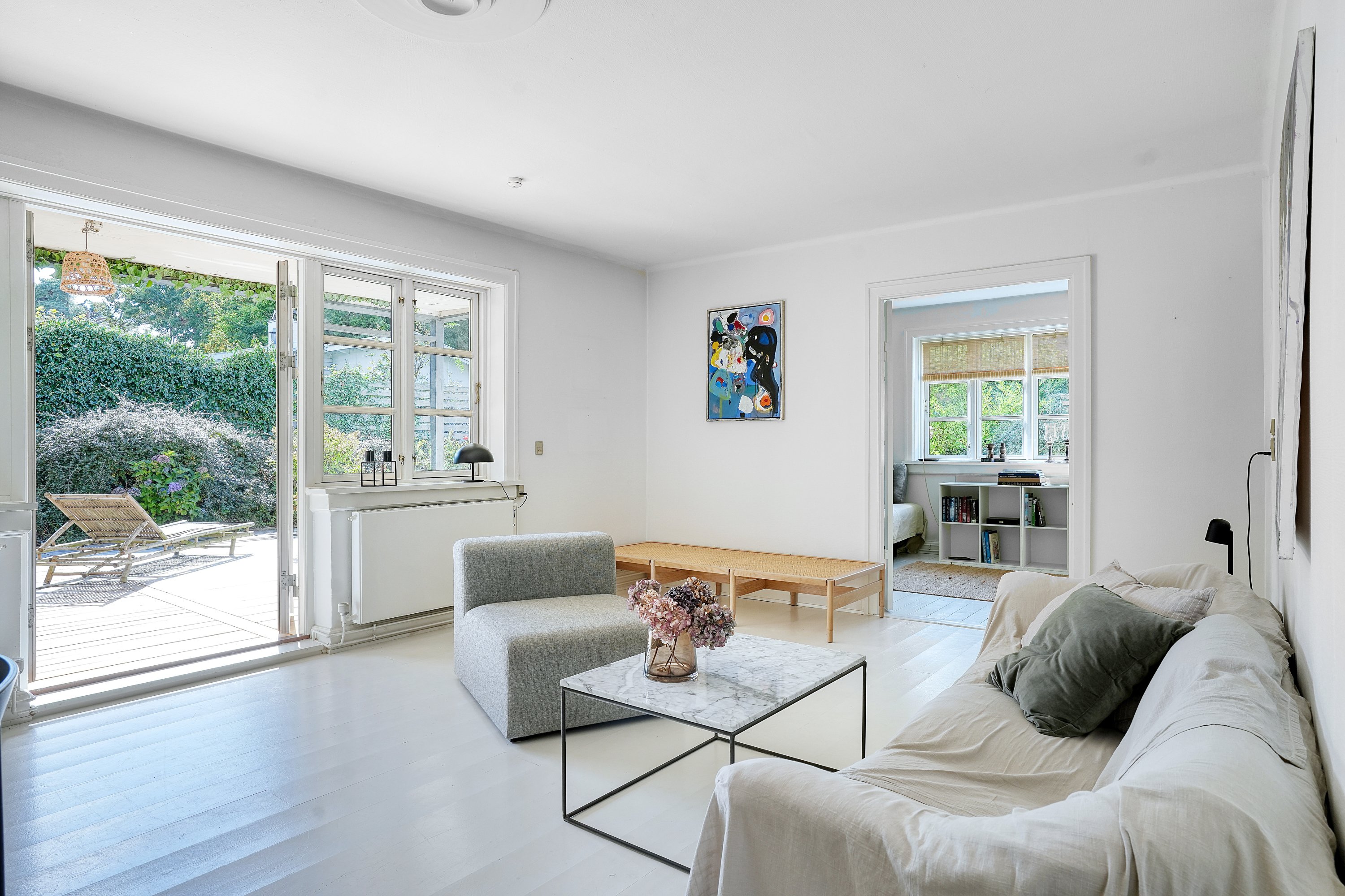 Fremhævet stue billede i fuldskærmstilstand. Billede af Granvænget 7B, 3100 Hornbæk