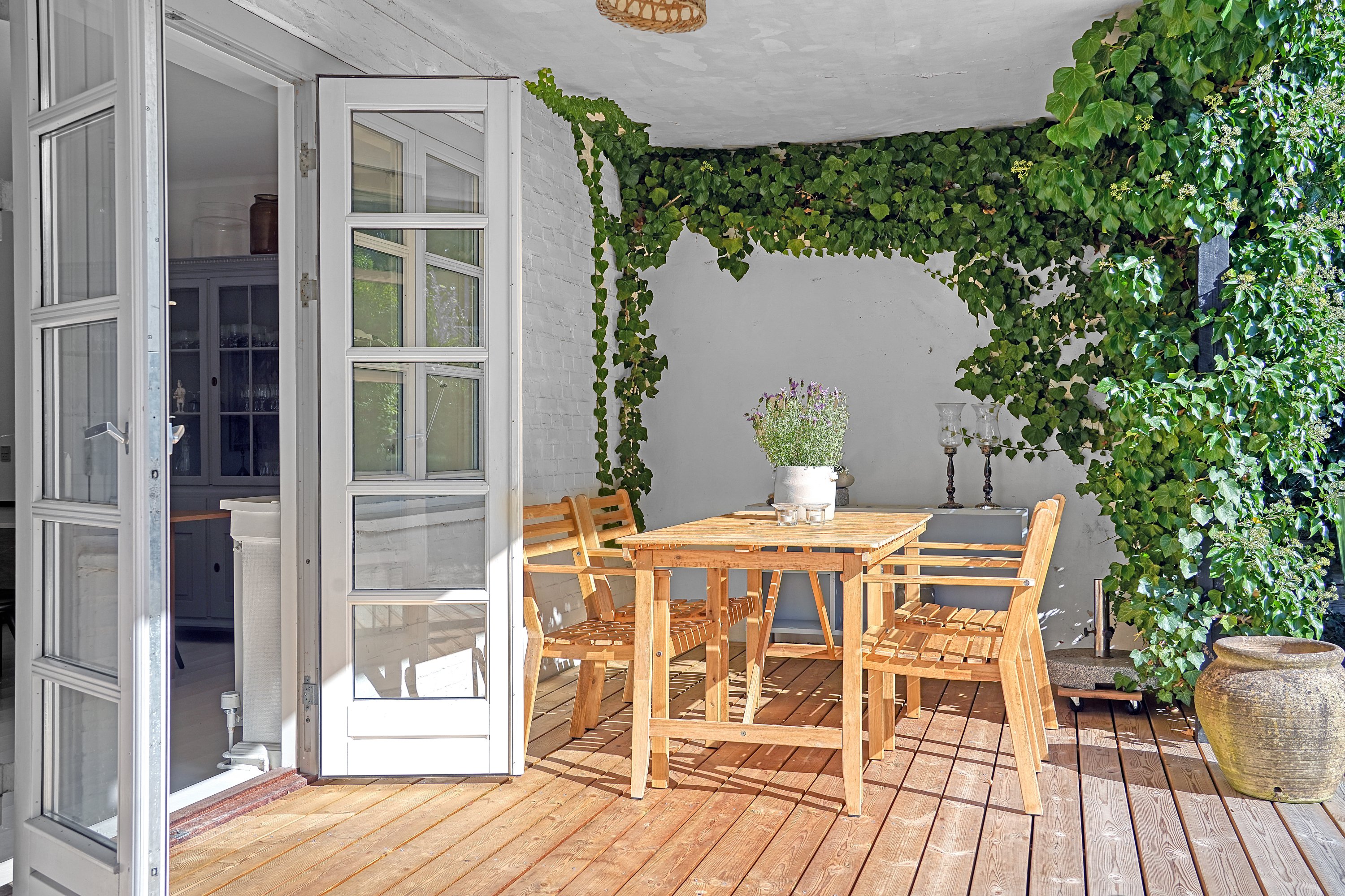 Fremhævet terrasse billede i fuldskærmstilstand. Billede af Granvænget 7B, 3100 Hornbæk