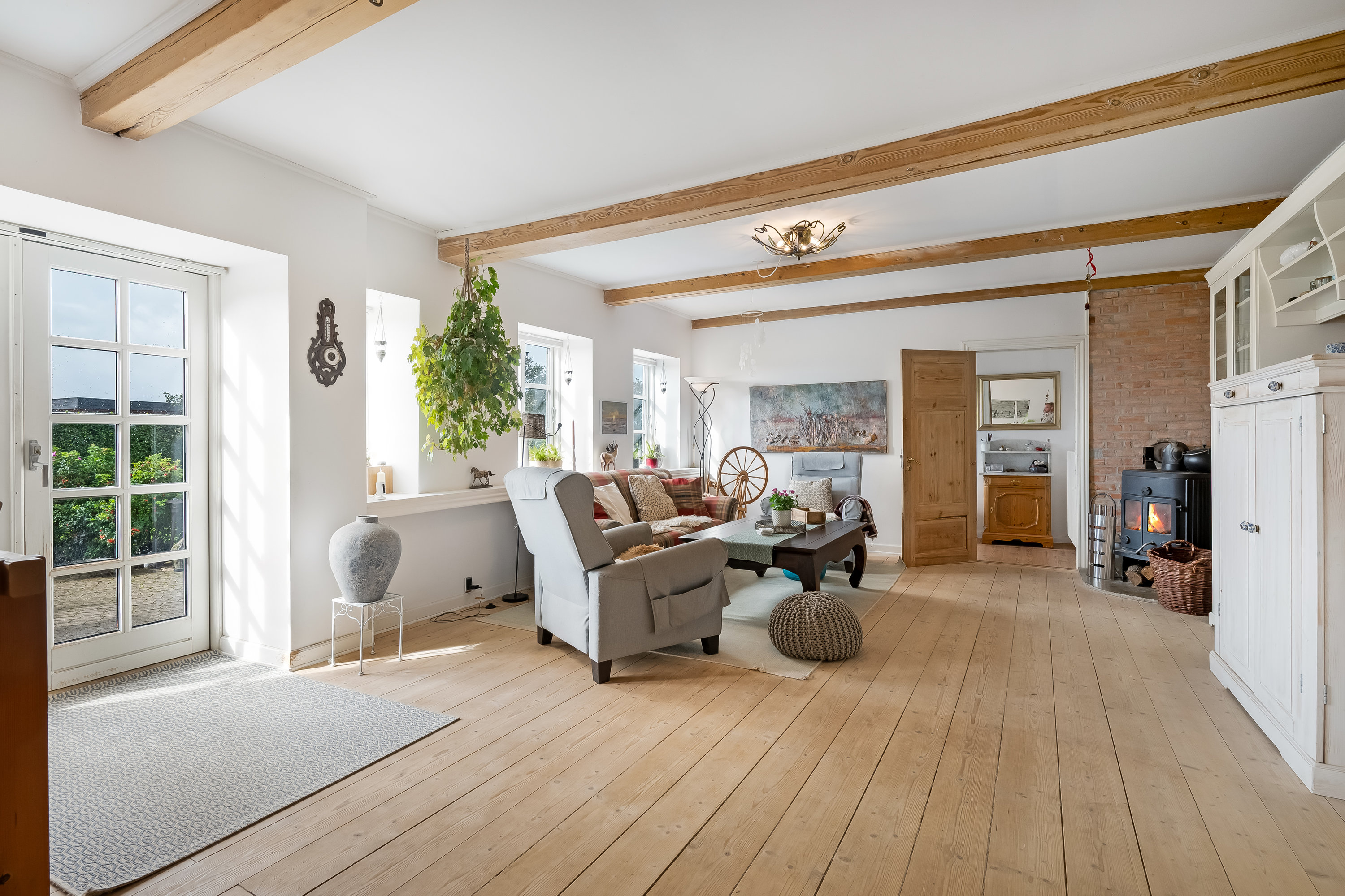 Fremhævet stue billede i fuldskærmstilstand. Billede af Højervej 15, V Gammelby, 6280 Højer