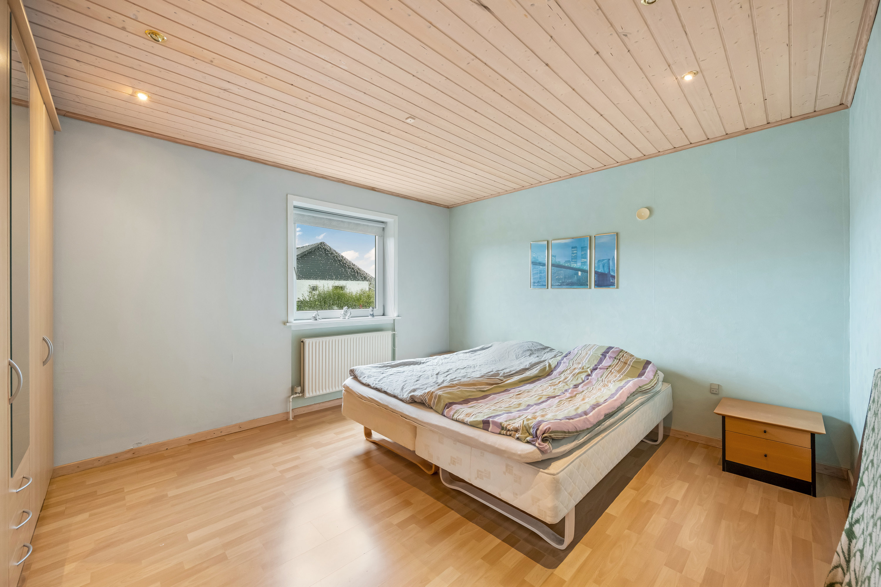 Fremhævet soveværelse billede i fuldskærmstilstand. Billede af Rosenvej 134, 6880 Tarm