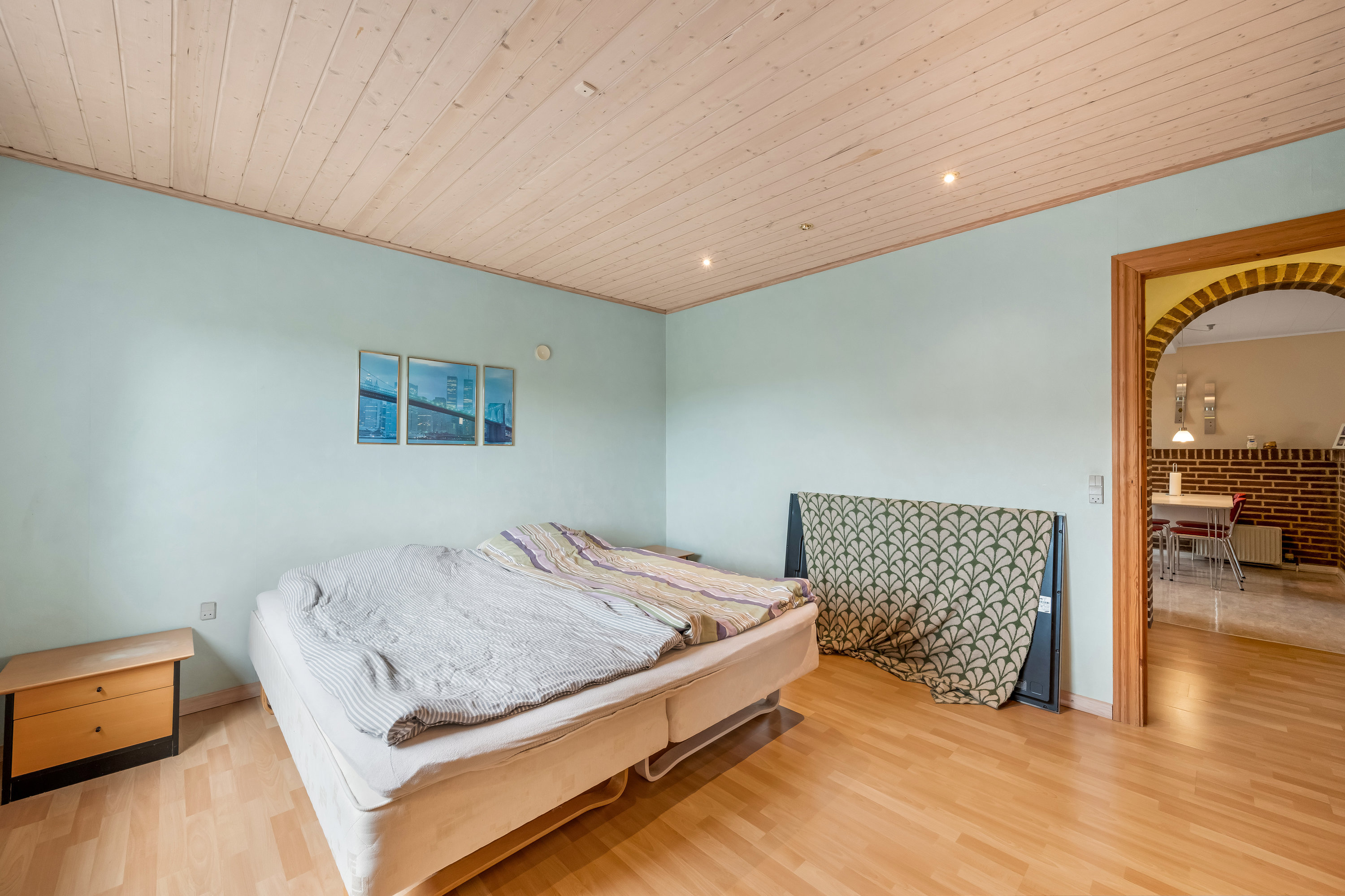 Fremhævet soveværelse billede i fuldskærmstilstand. Billede af Rosenvej 134, 6880 Tarm