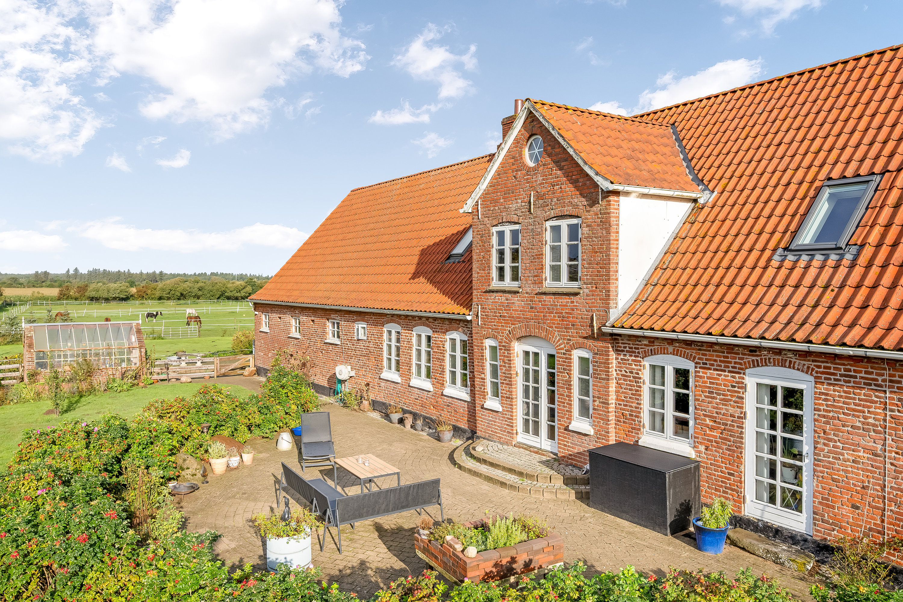 Fremhævet andet billede i fuldskærmstilstand. Billede af Højervej 15, V Gammelby, 6280 Højer