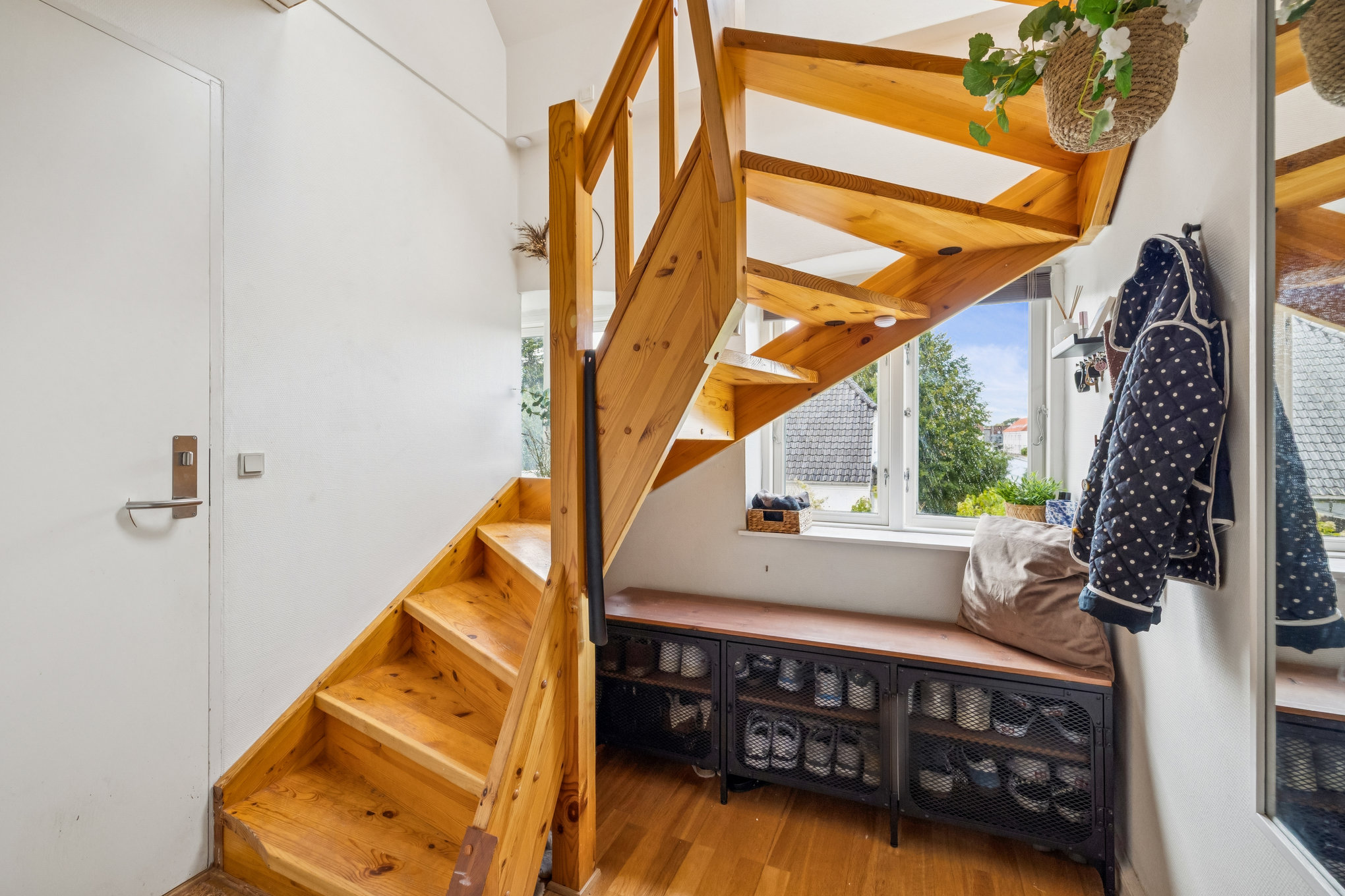 Fremhævet trappe billede i fuldskærmstilstand. Billede af Nørre Boulevard 53, 1., 8900 Randers C