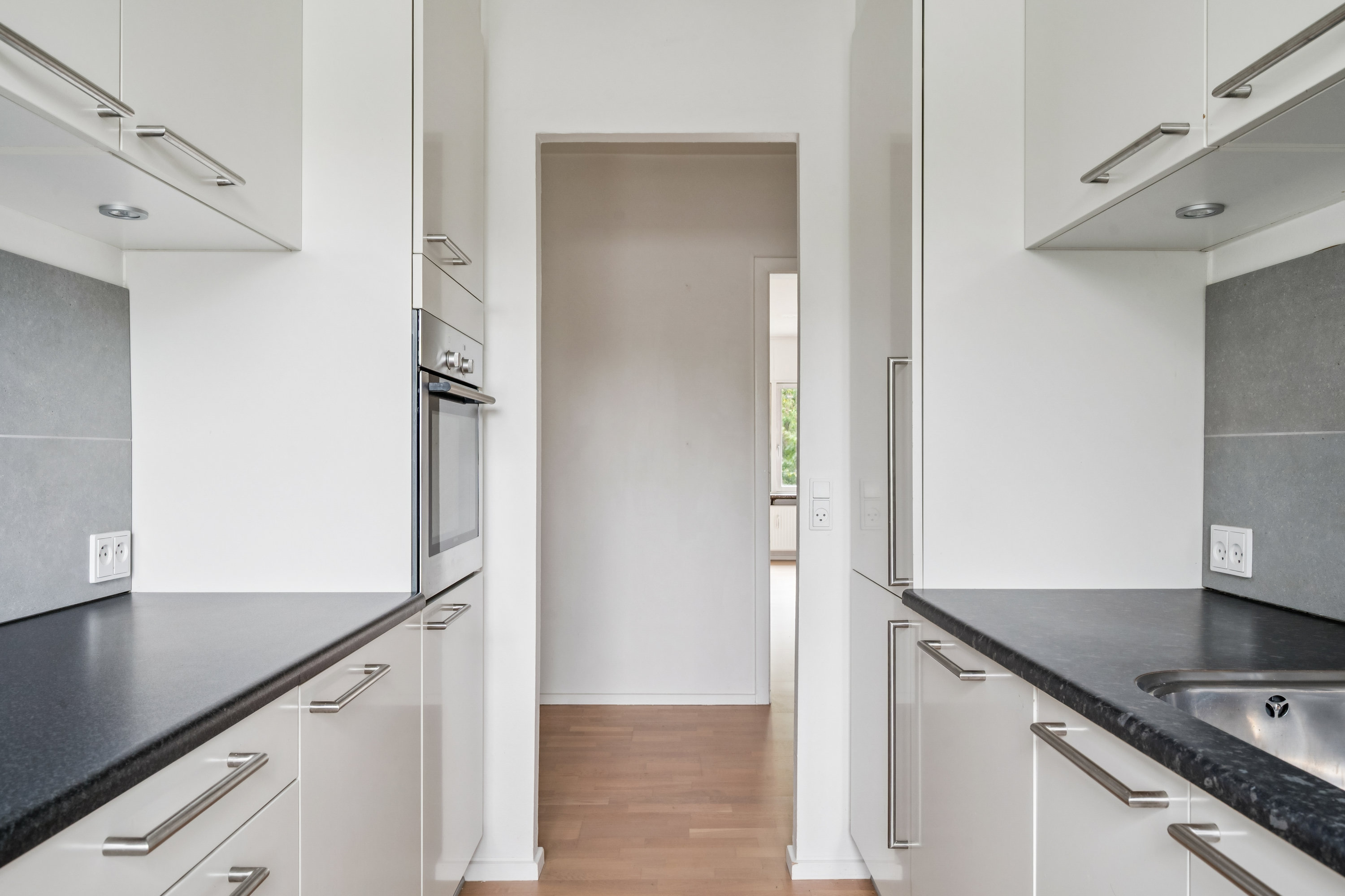 Fremhævet køkken billede i fuldskærmstilstand. Billede af Langenæs Allé 47, 1. tv., 8000 Aarhus C