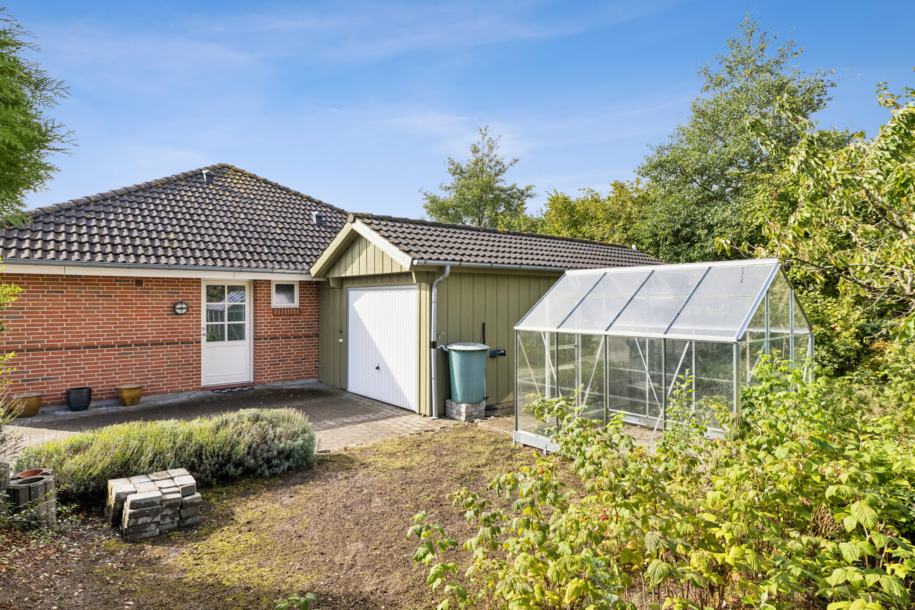 Fremhævet ejendom 1 billede i fuldskærmstilstand. Billede af Ellestokken 4, Havnbjerg, 6430 Nordborg