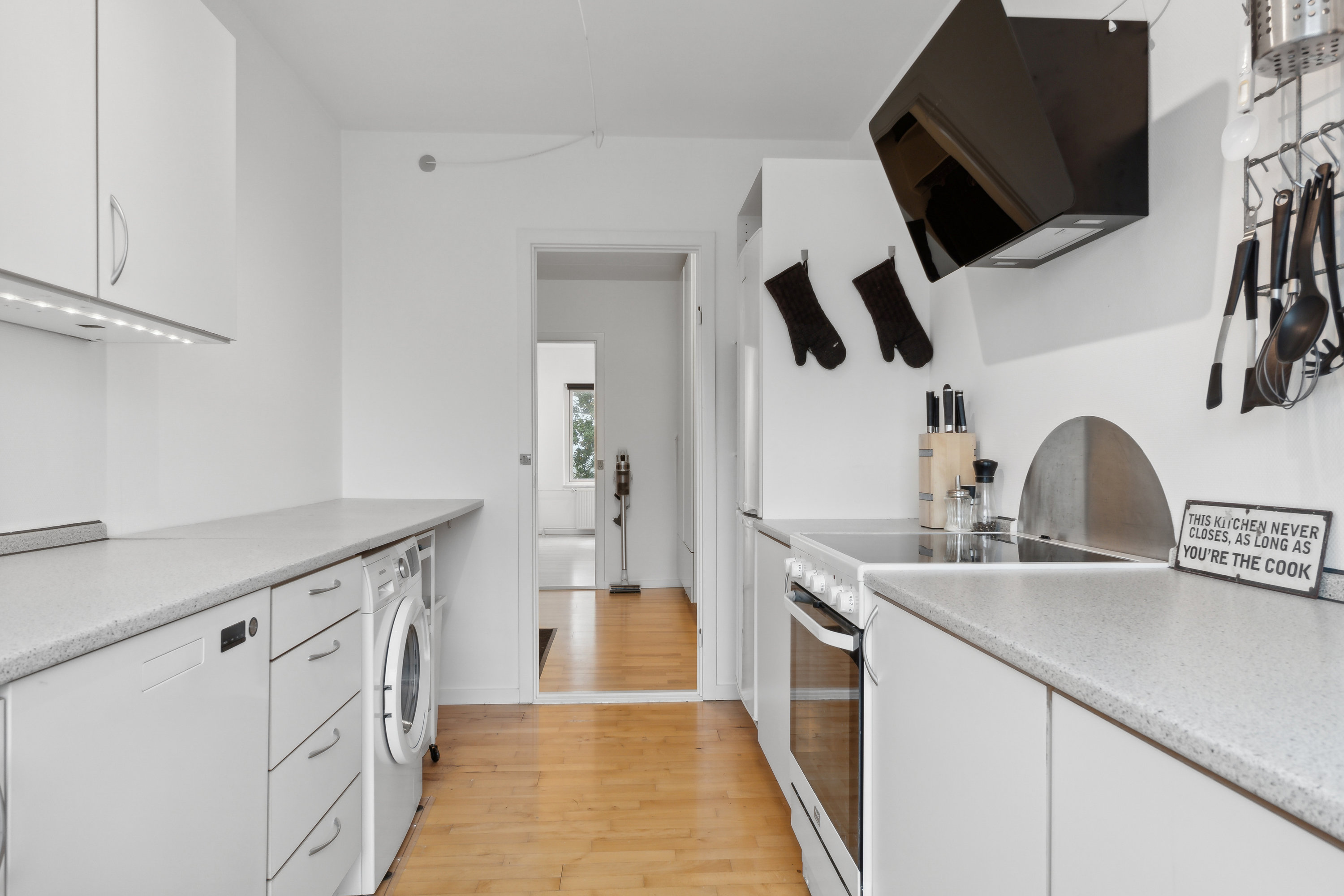 Fremhævet køkken billede i fuldskærmstilstand. Billede af Årestrupsvej 16, 2. th., 9000 Aalborg