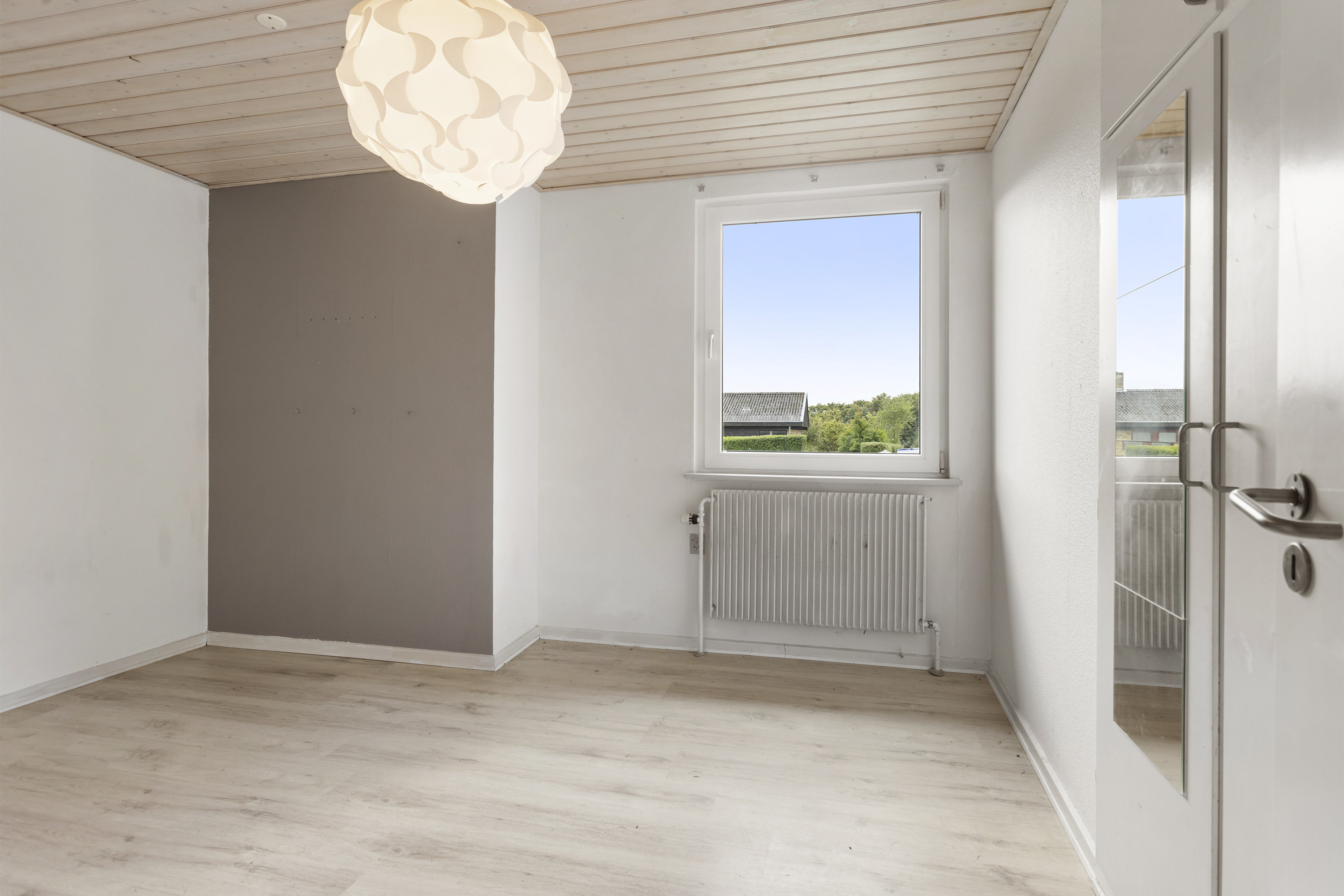 Fremhævet værelse billede i fuldskærmstilstand. Billede af Nøddevænget 12, Haldbjerg, 9900 Frederikshavn