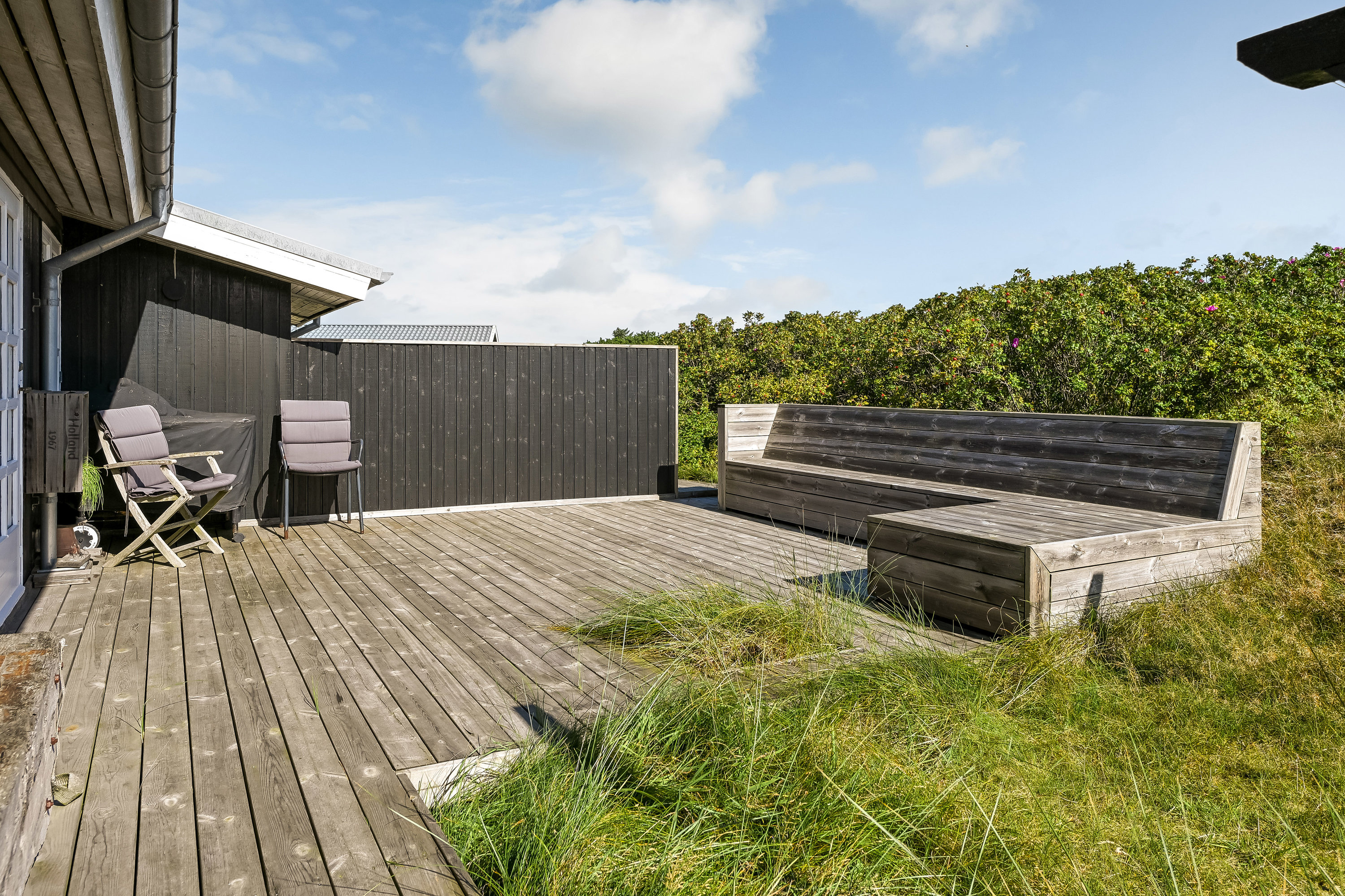 Fremhævet terrasse billede i fuldskærmstilstand. Billede af Søndermarken 31, Sønderho, 6720 Fanø