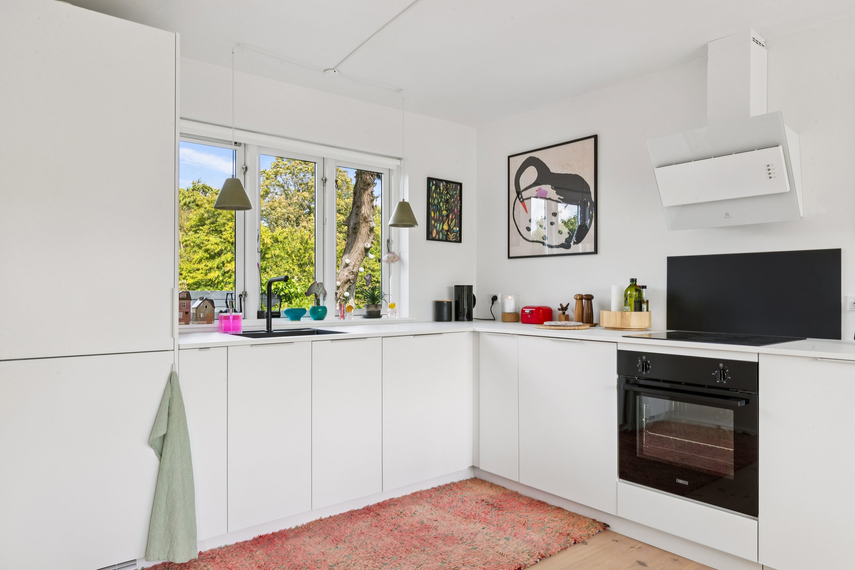 Fremhævet køkken billede i fuldskærmstilstand. Billede af Willumsensvej 8, 3000 Helsingør