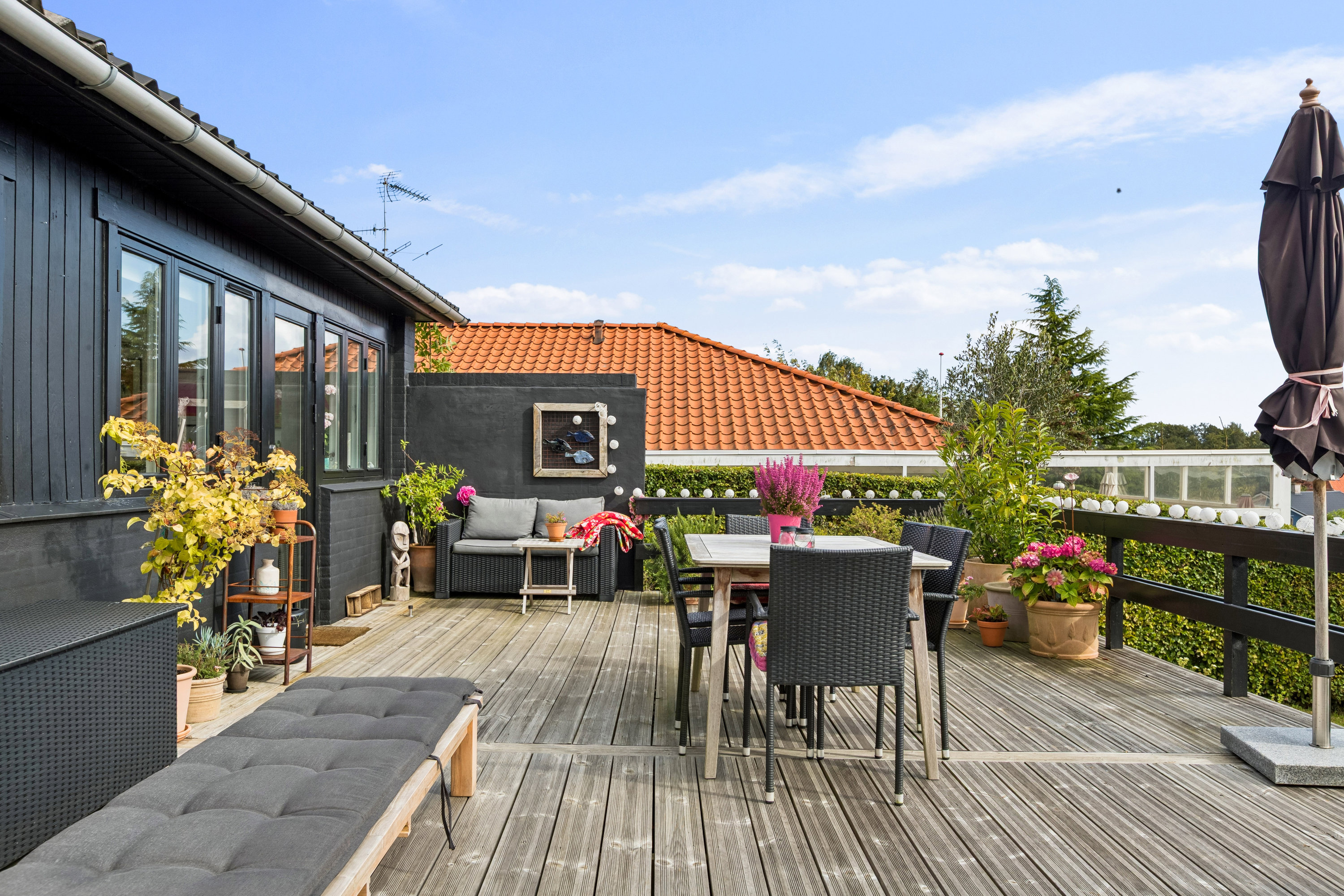 Fremhævet terrasse billede i fuldskærmstilstand. Billede af Willumsensvej 8, 3000 Helsingør