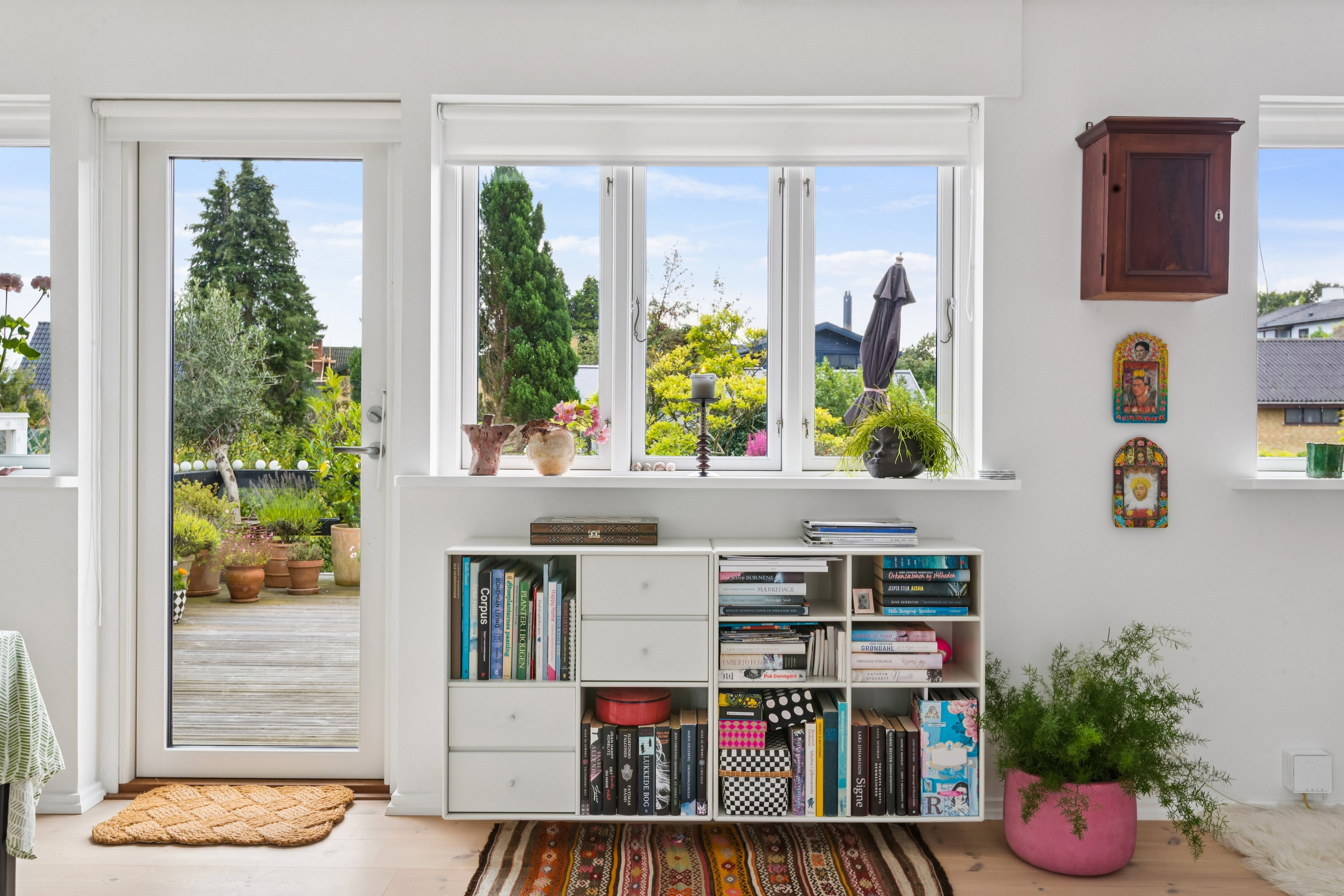 Fremhævet stue billede i fuldskærmstilstand. Billede af Willumsensvej 8, 3000 Helsingør