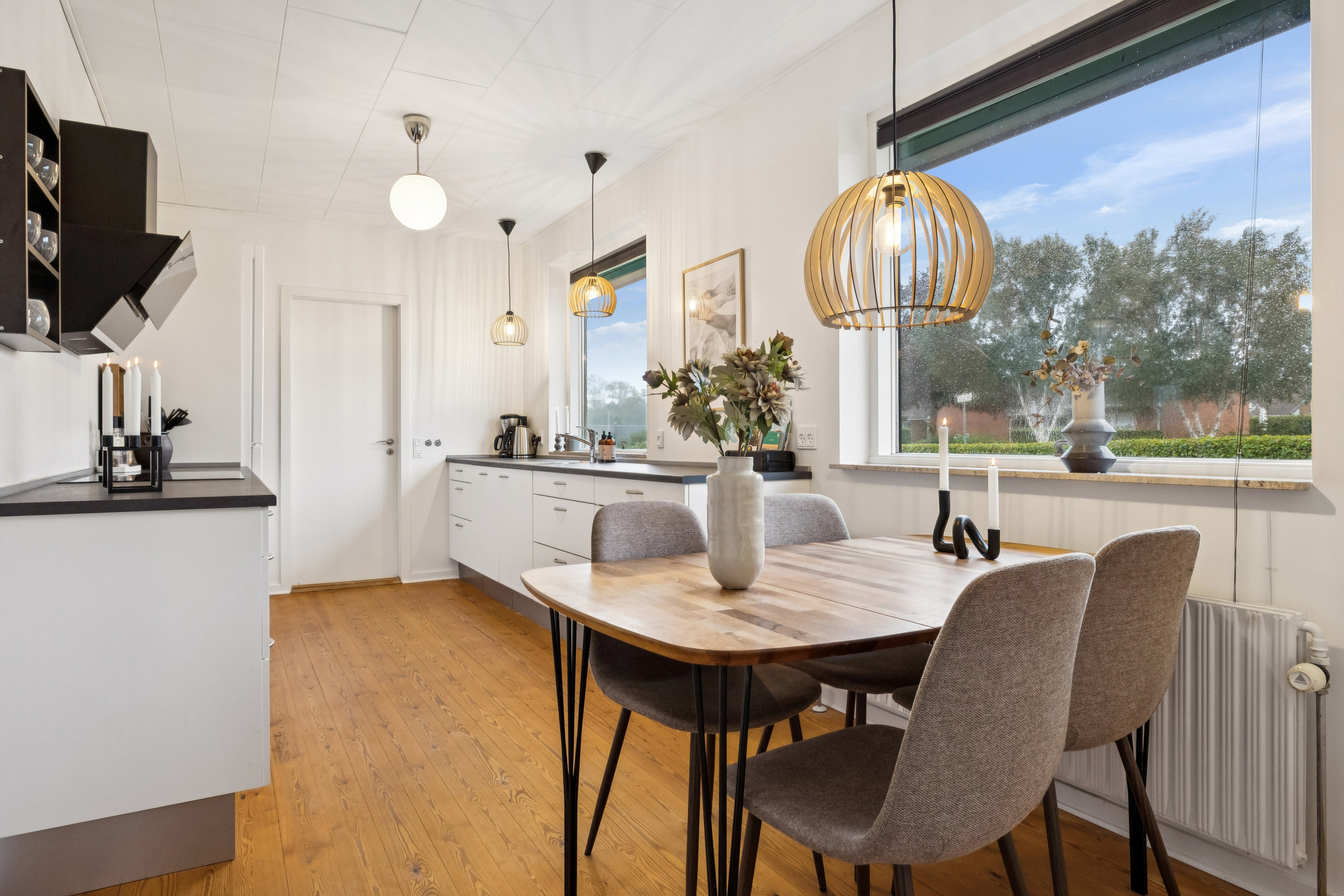 Fremhævet køkken billede i fuldskærmstilstand. Billede af Tved Bygade 49, 8420 Knebel