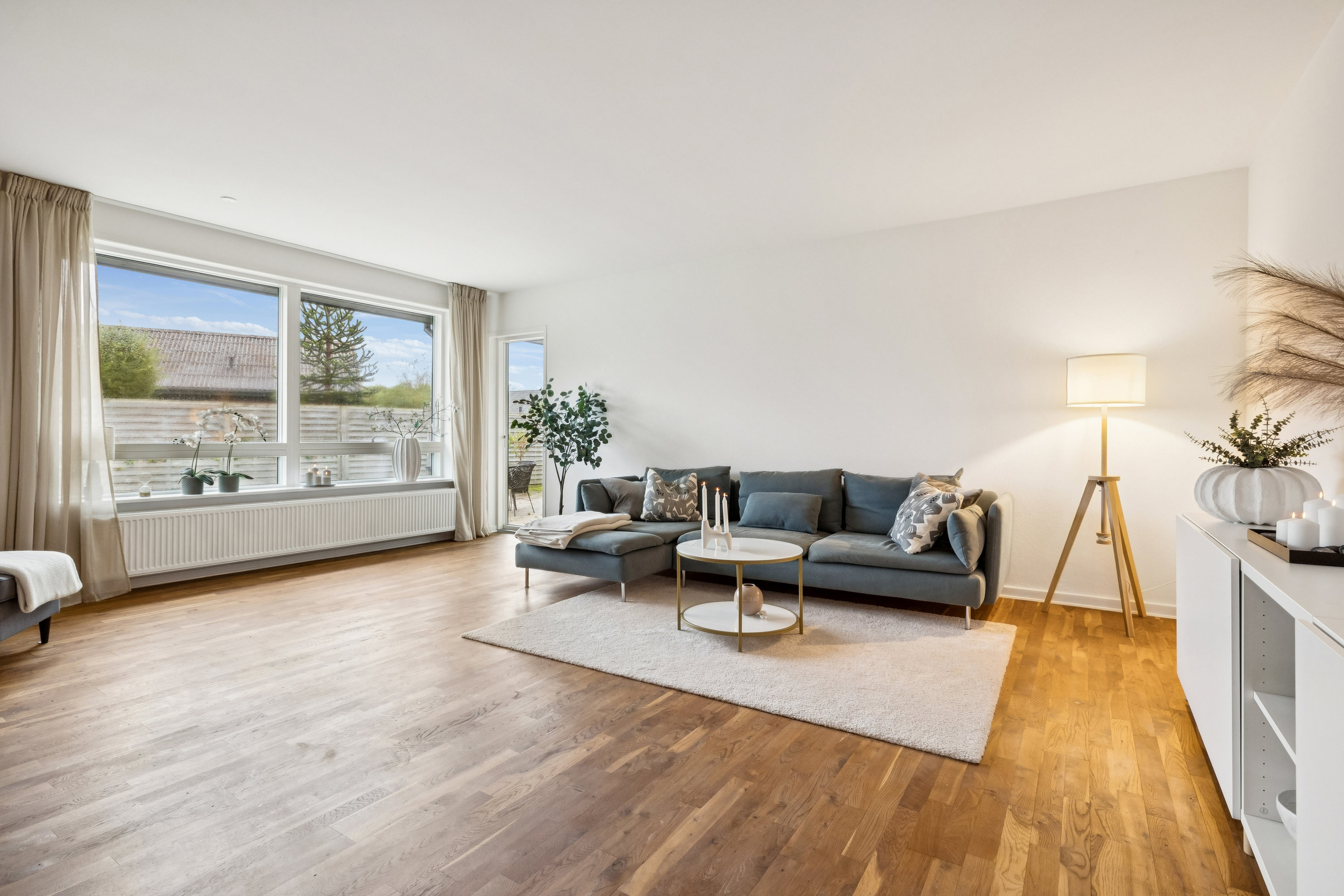 Fremhævet stue billede i fuldskærmstilstand. Billede af Tved Bygade 49, 8420 Knebel