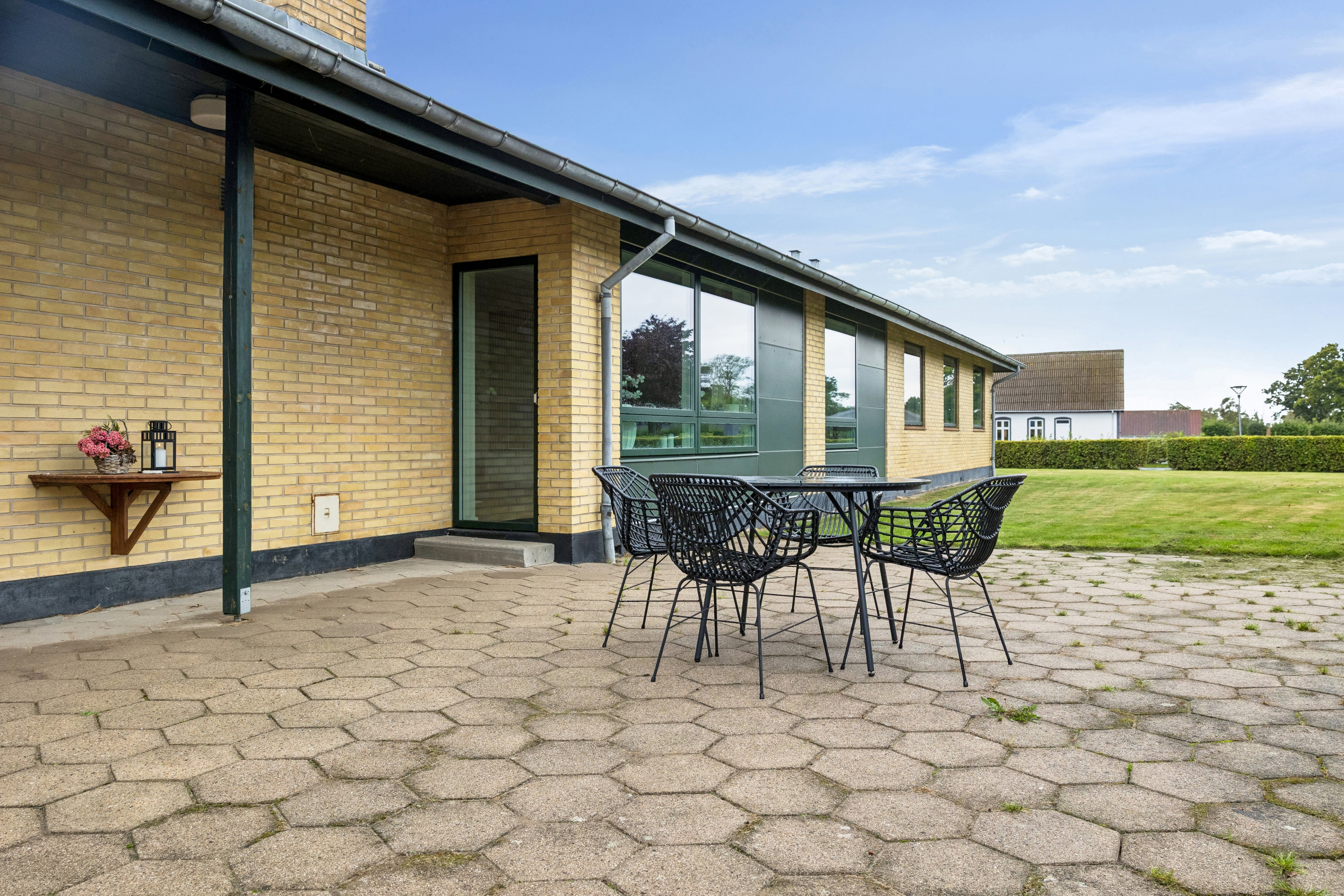 Miniaturebillede 2: ejendom 1. Billede af Tved Bygade 49, 8420 Knebel