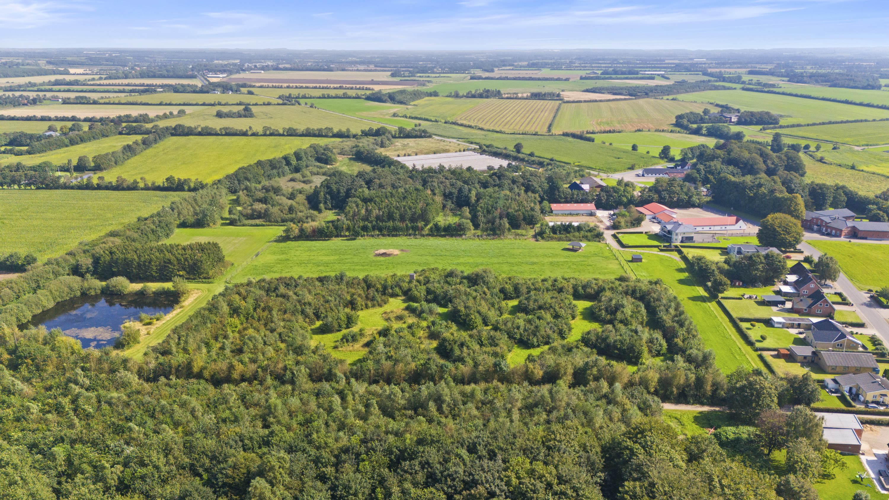 Fremhævet  billede i fuldskærmstilstand. Billede af Klovtoftvej 10, Klovtoft, 6230 Rødekro