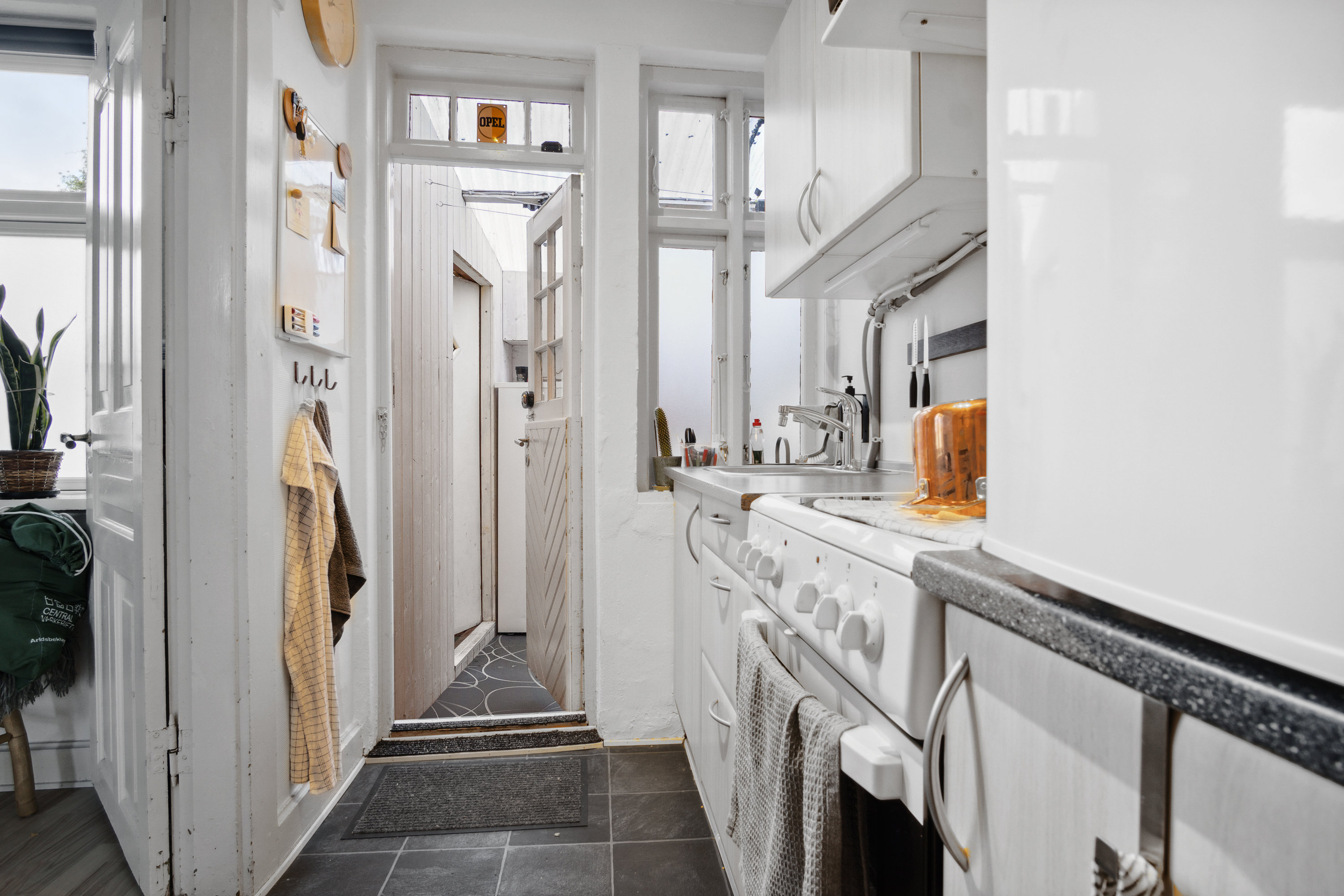 Fremhævet køkken billede i fuldskærmstilstand. Billede af Præstegade 22, 6760 Ribe