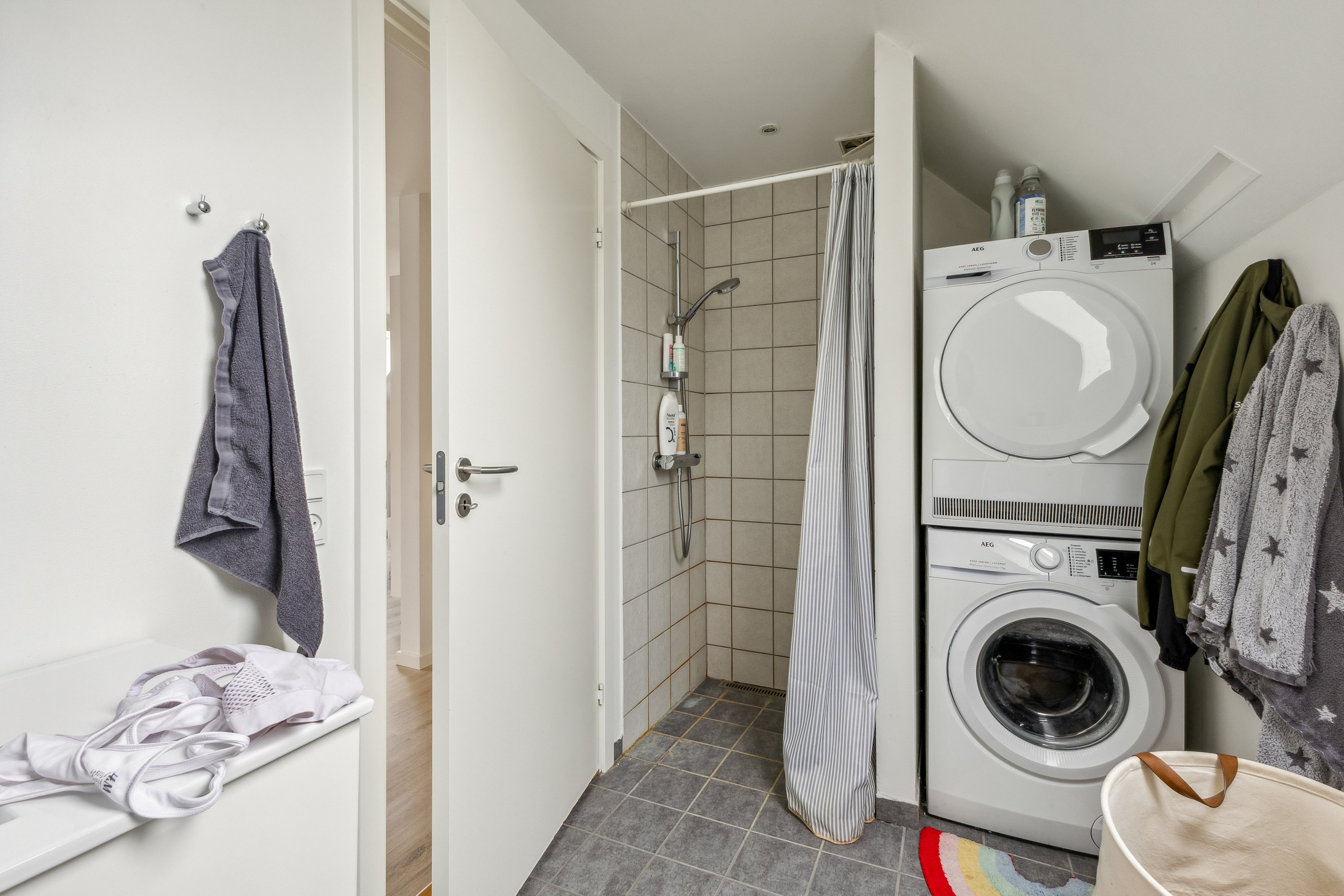 Fremhævet badeværelse billede i fuldskærmstilstand. Billede af Seminarievej 13A, 6760 Ribe