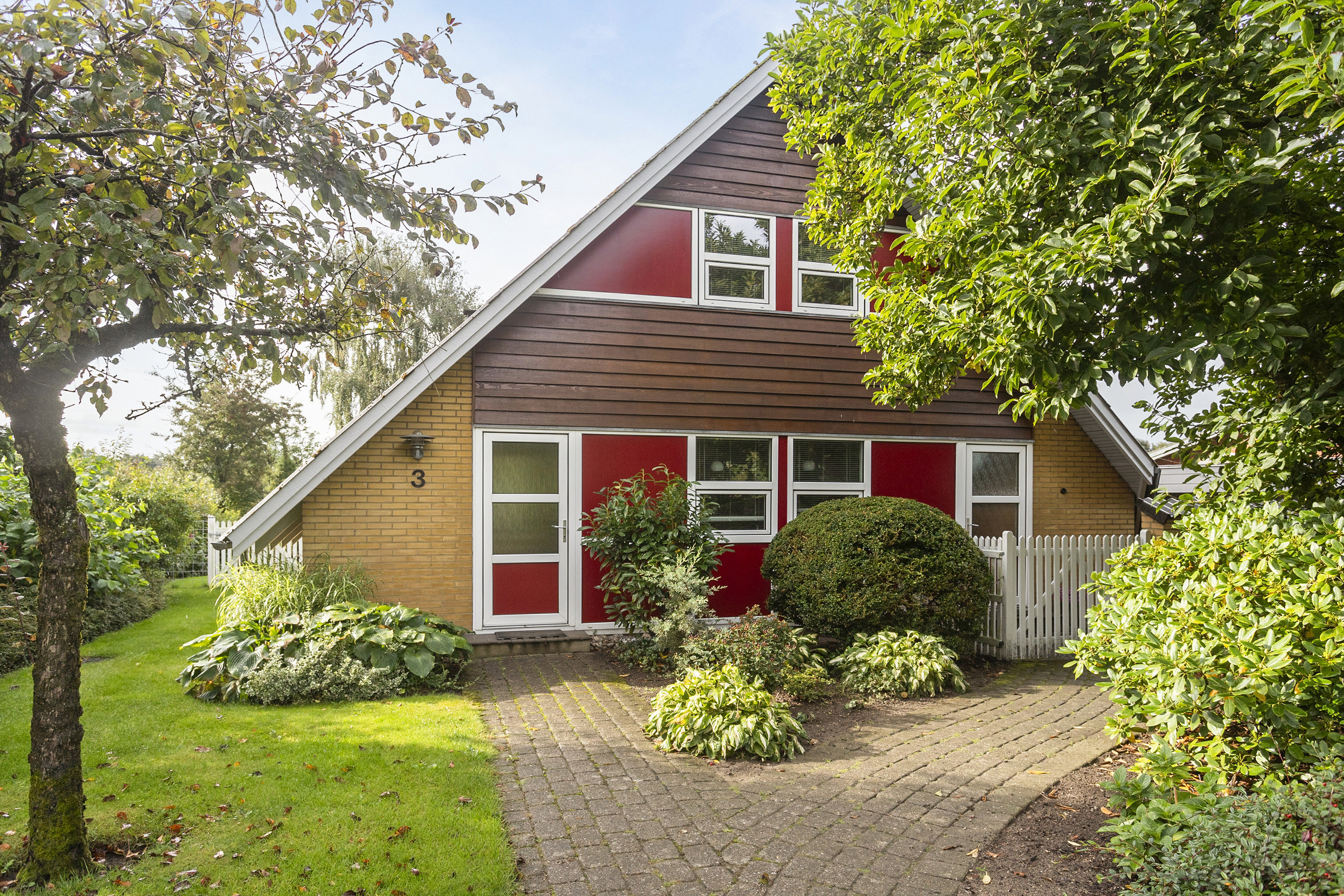 Fremhævet ejendommen billede i fuldskærmstilstand. Billede af Slåenvej 3, 6600 Vejen