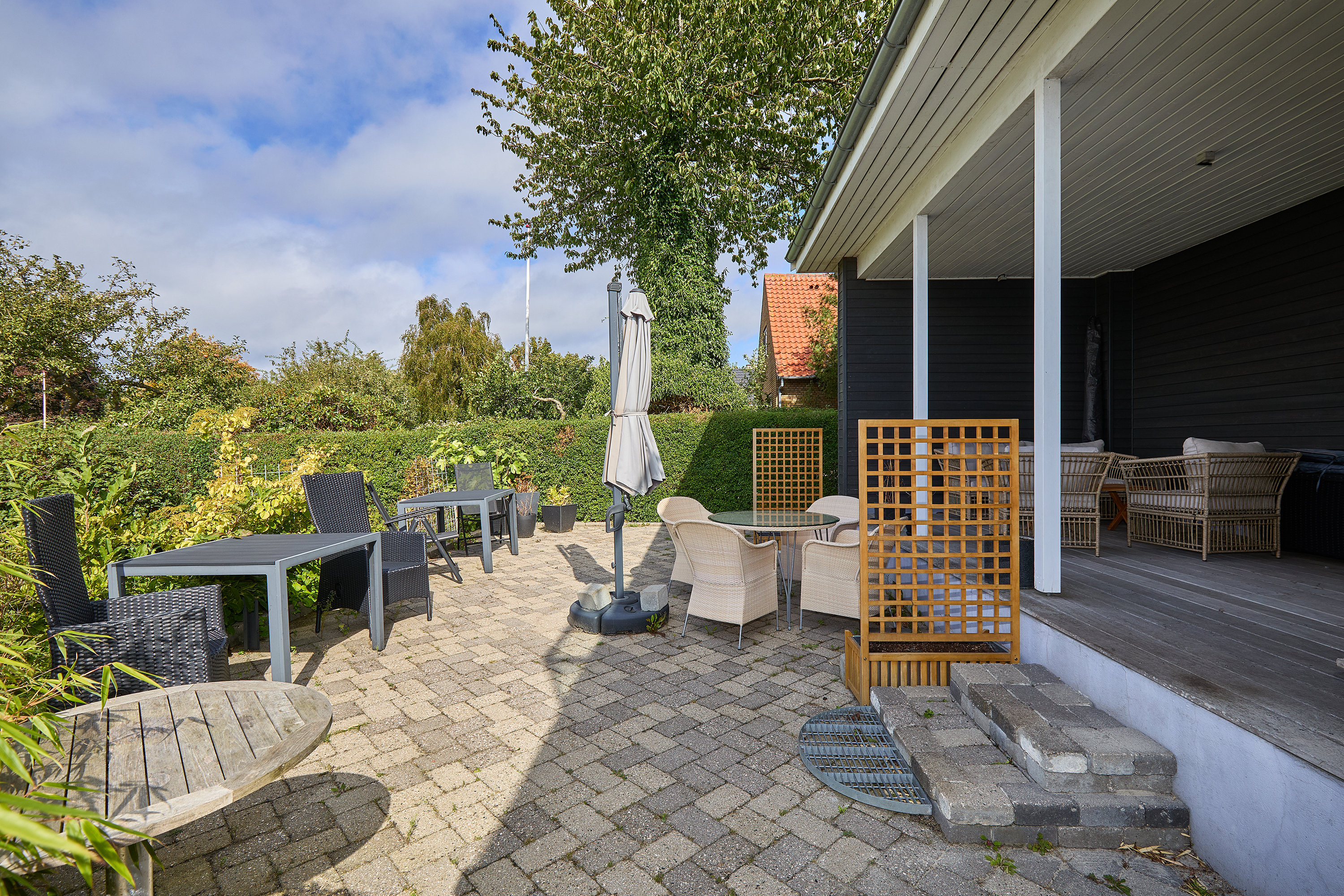 Fremhævet terrasse billede i fuldskærmstilstand. Billede af Falkenborgvej 9, 3600 Frederikssund