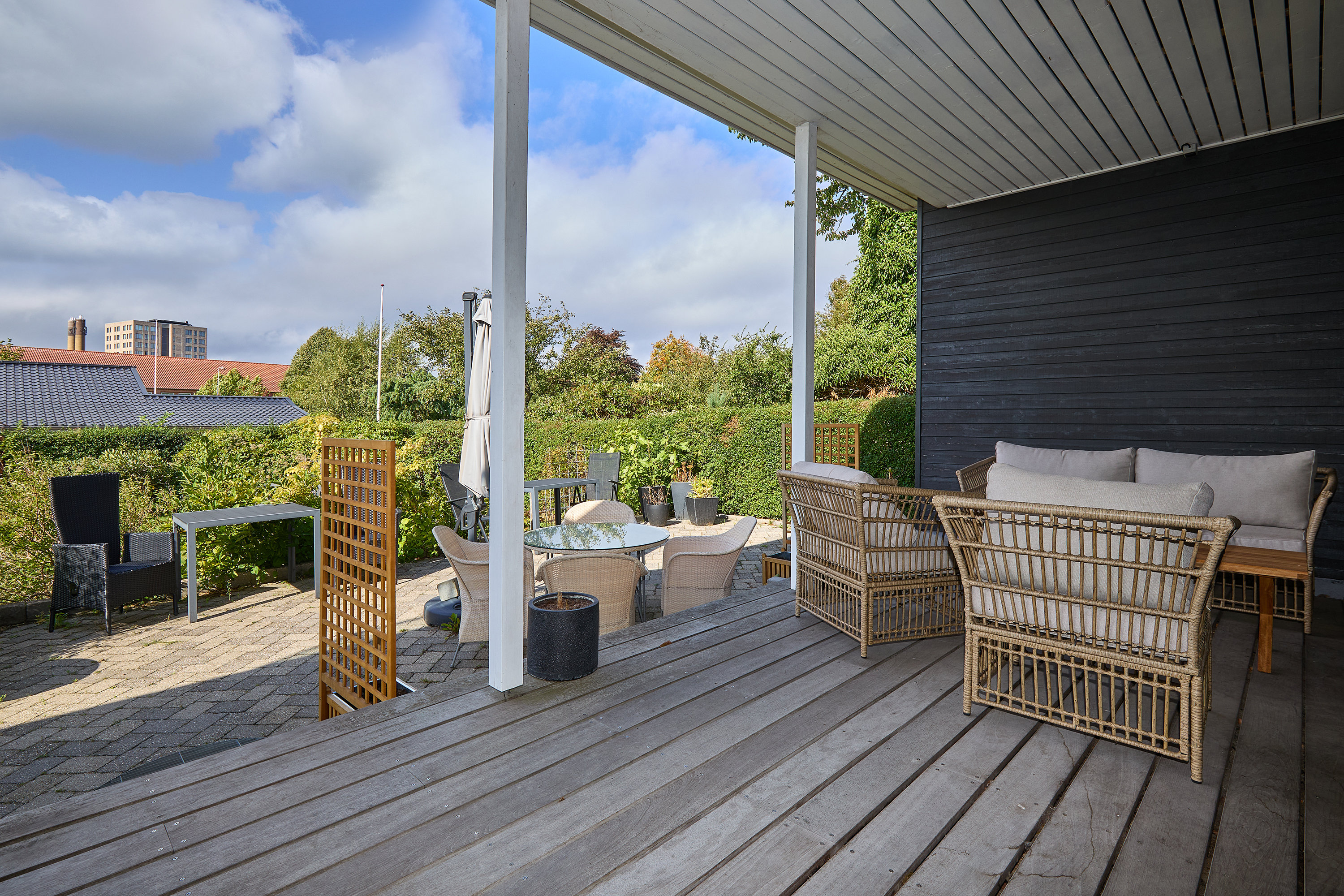 Fremhævet terrasse billede i fuldskærmstilstand. Billede af Falkenborgvej 9, 3600 Frederikssund