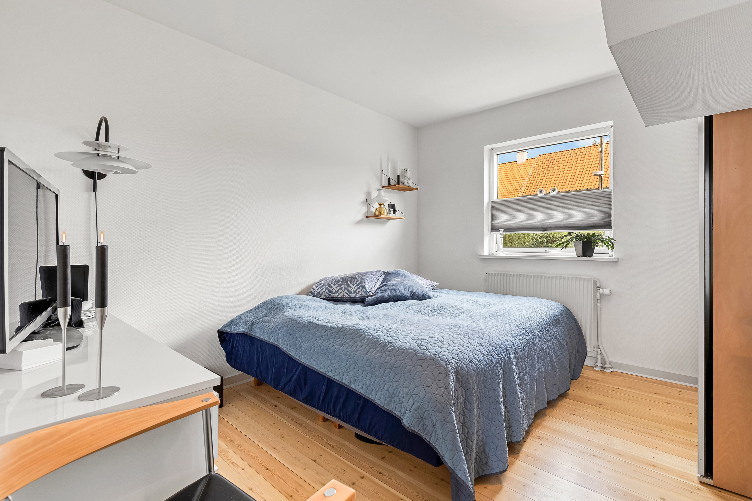 Fremhævet værelse billede i fuldskærmstilstand. Billede af Falkenborgvej 9, 3600 Frederikssund