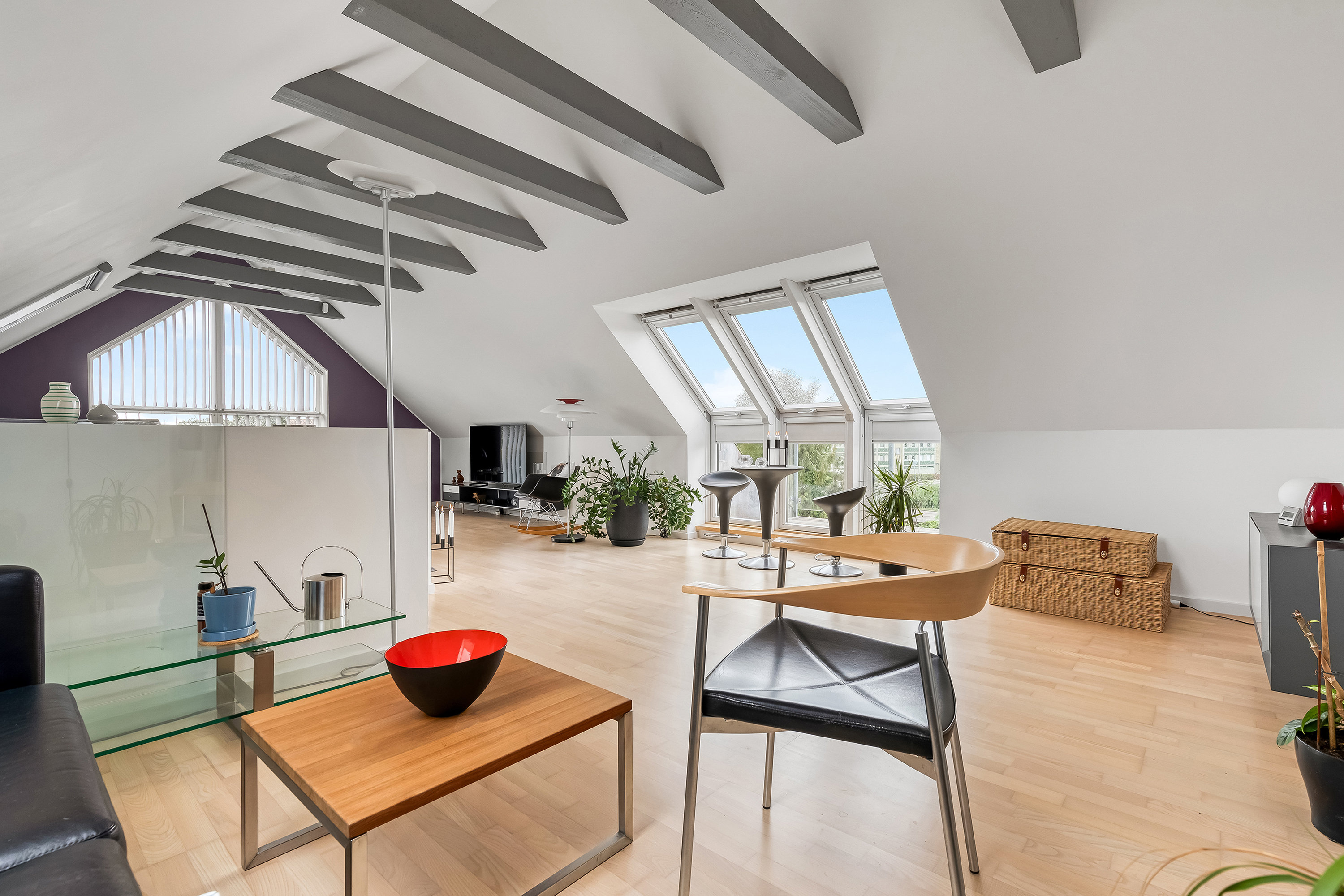 Fremhævet stue billede i fuldskærmstilstand. Billede af Falkenborgvej 9, 3600 Frederikssund