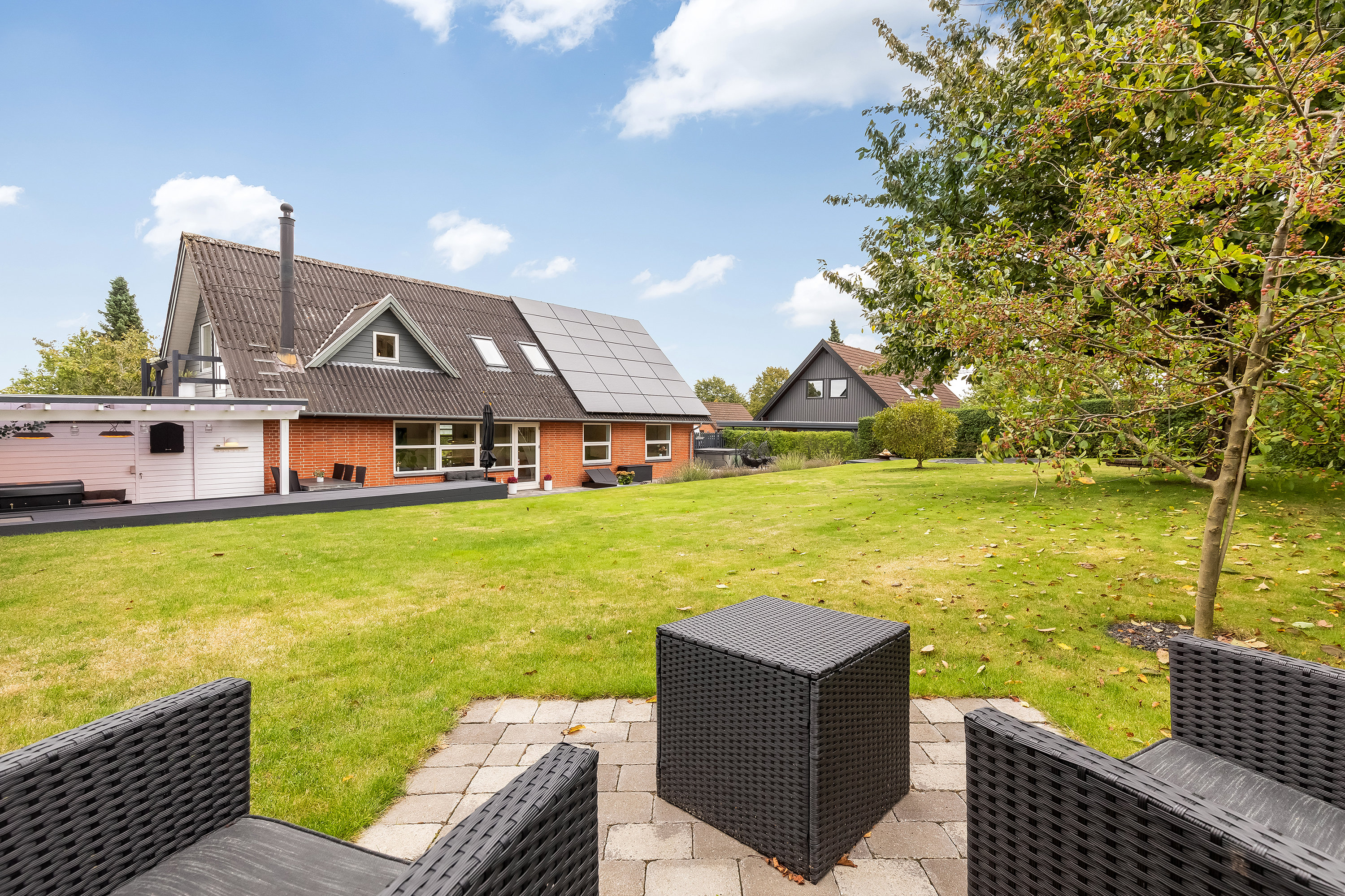 Fremhævet have billede i fuldskærmstilstand. Billede af Lindegårds Alle 6, 3550 Slangerup